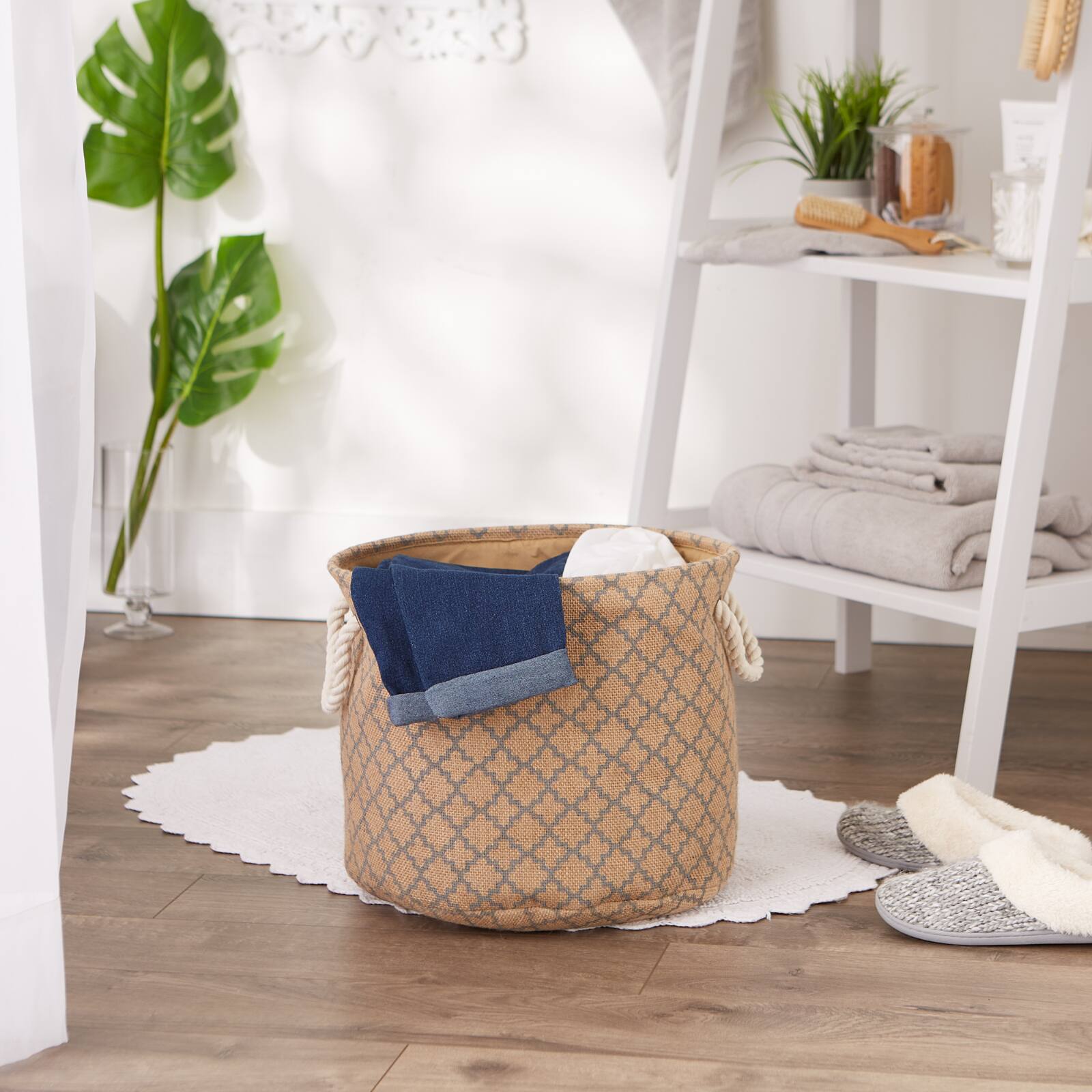 DII&#xAE; 12&#x22; Round Lattice Burlap Bin
