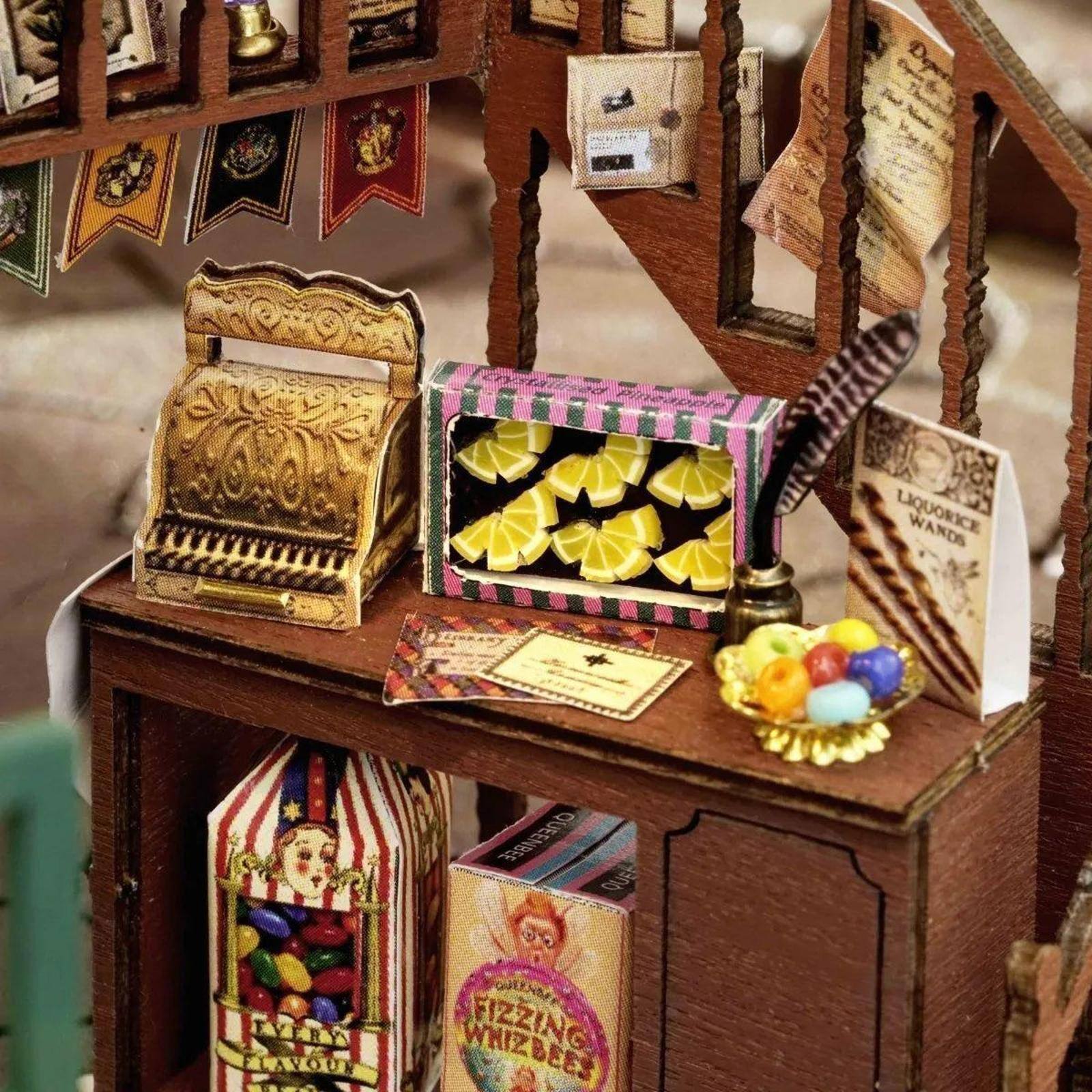 Wizardi Magic Shop Miniature Dollhouse Roombox Kit