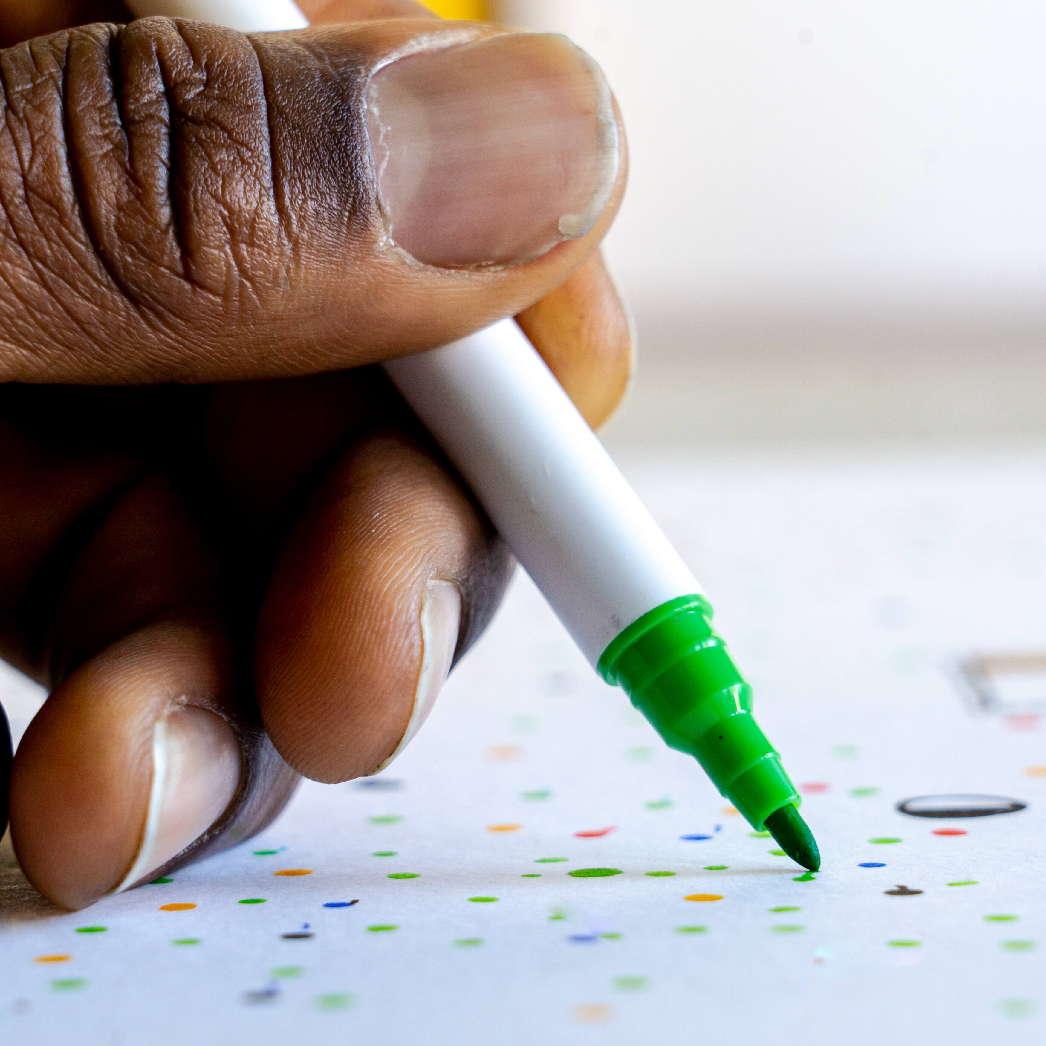 Hello, Artist!&#x2122; 10-Color Dual-Tip Dot Markers Set