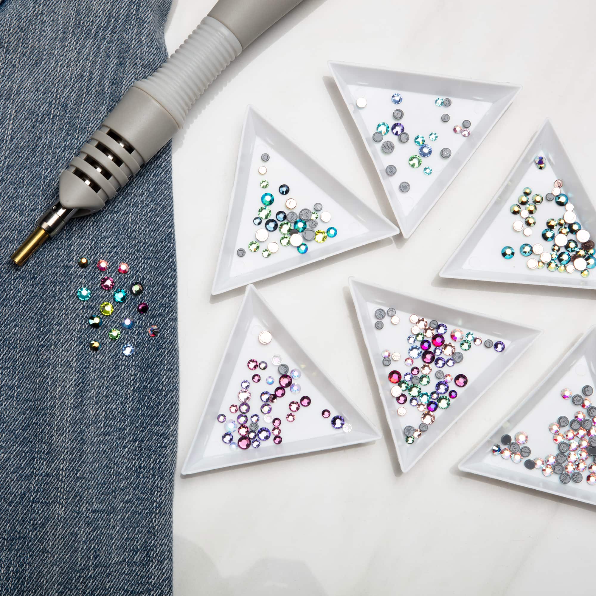 SS16 Round Hotfix Austrian Crystals by Bead Landing&#x2122;, 50ct.