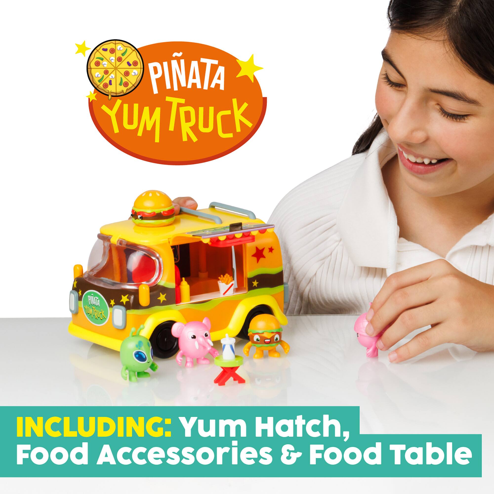 Pi&#xF1;ata Smashlings Yum Yum Truck Playset