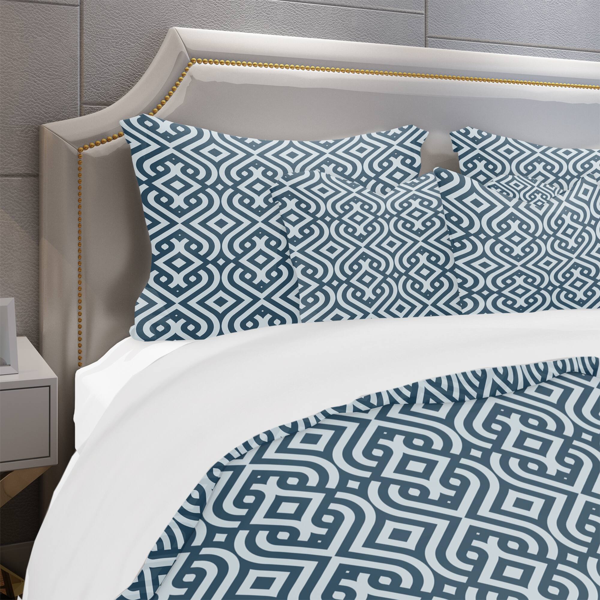 Designart &#x27;Vintage Pattern&#x27; Scandinavian Bedding Set - Duvet Cover &#x26; Shams