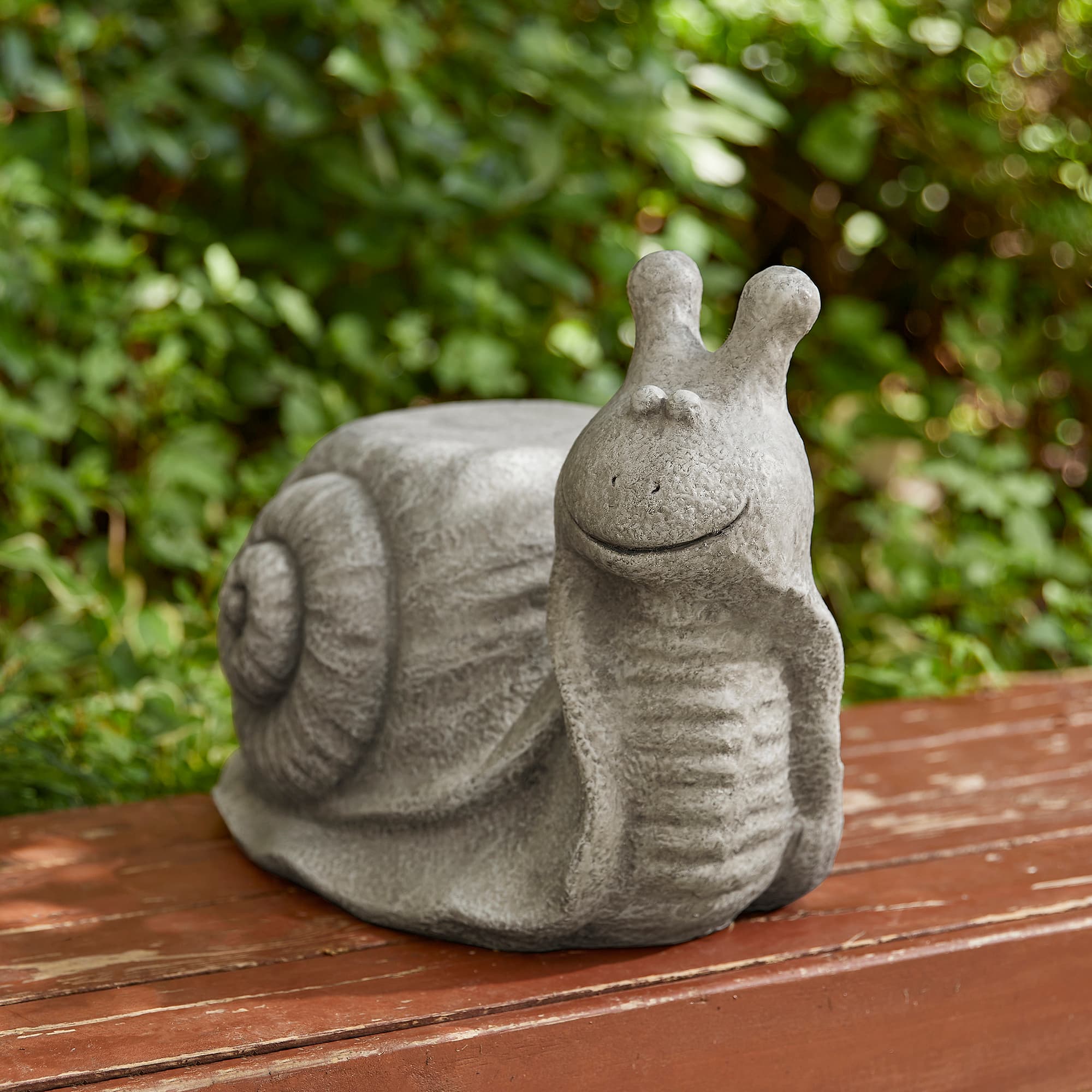 Glitzhome&#xAE; 16.25&#x22; Snail Garden Statue Planter Stand