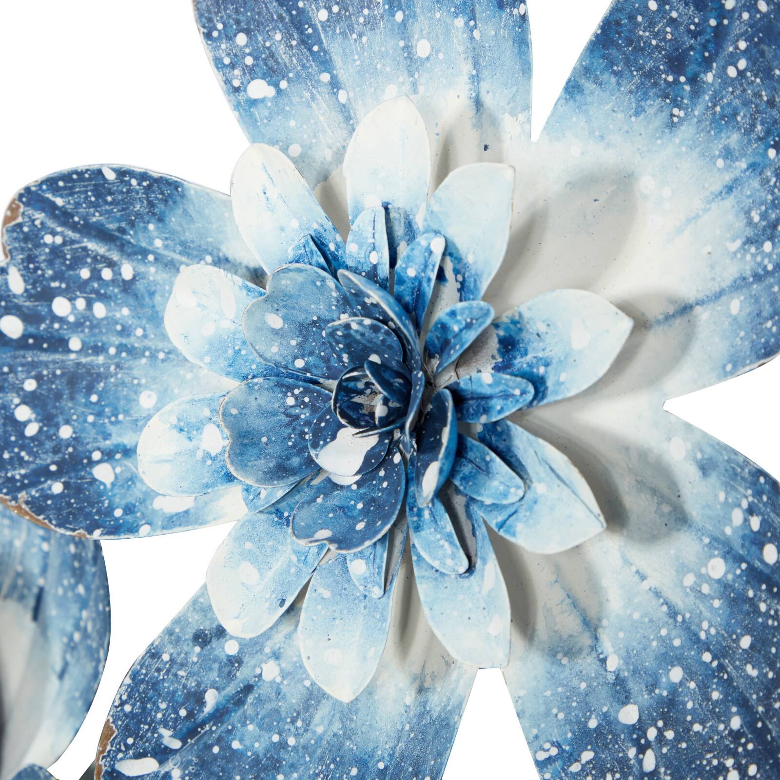 46&#x22; Blue Metal Contemporary Wall D&#xE9;cor