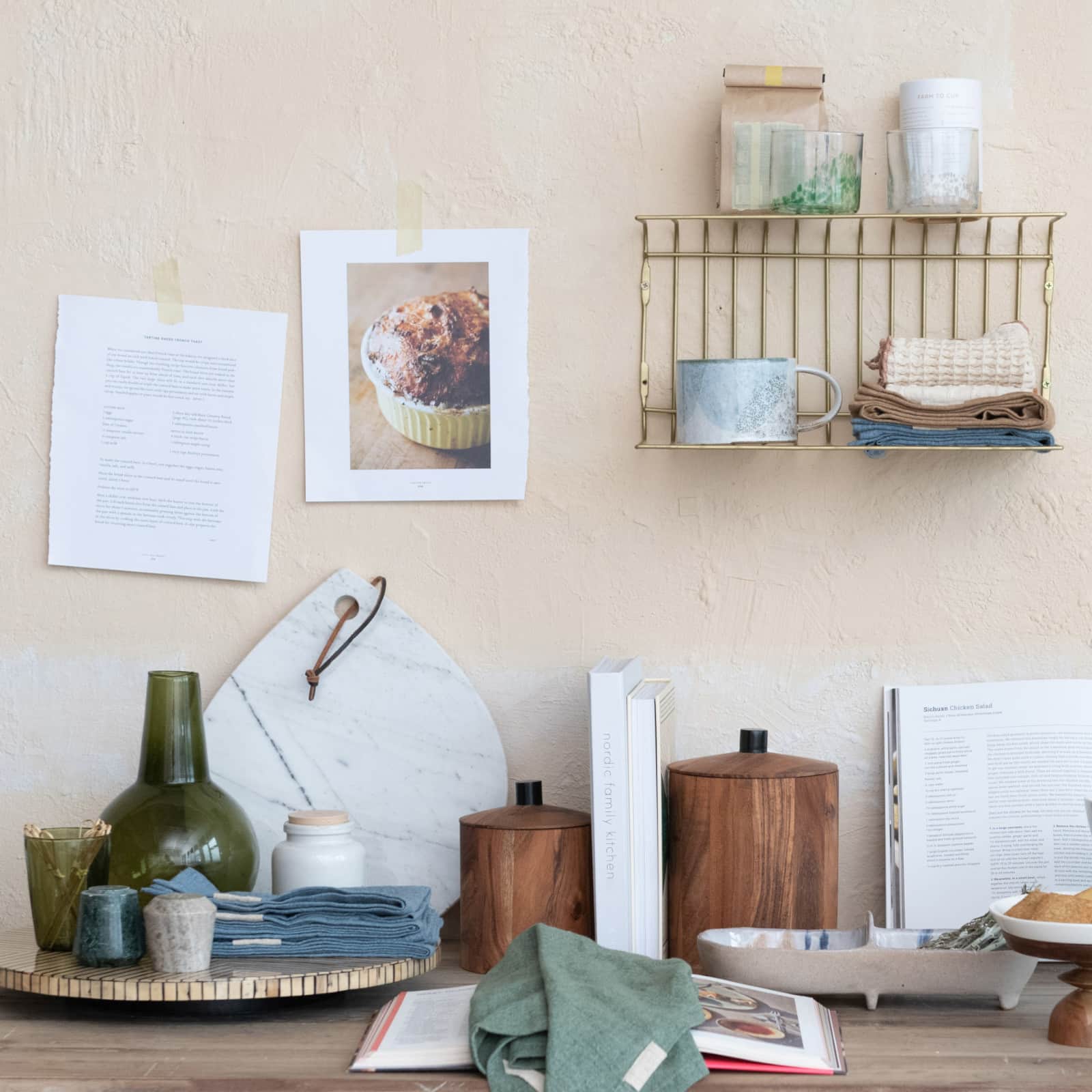 Hello Honey® 14" White Mélange Marble Board with Handle