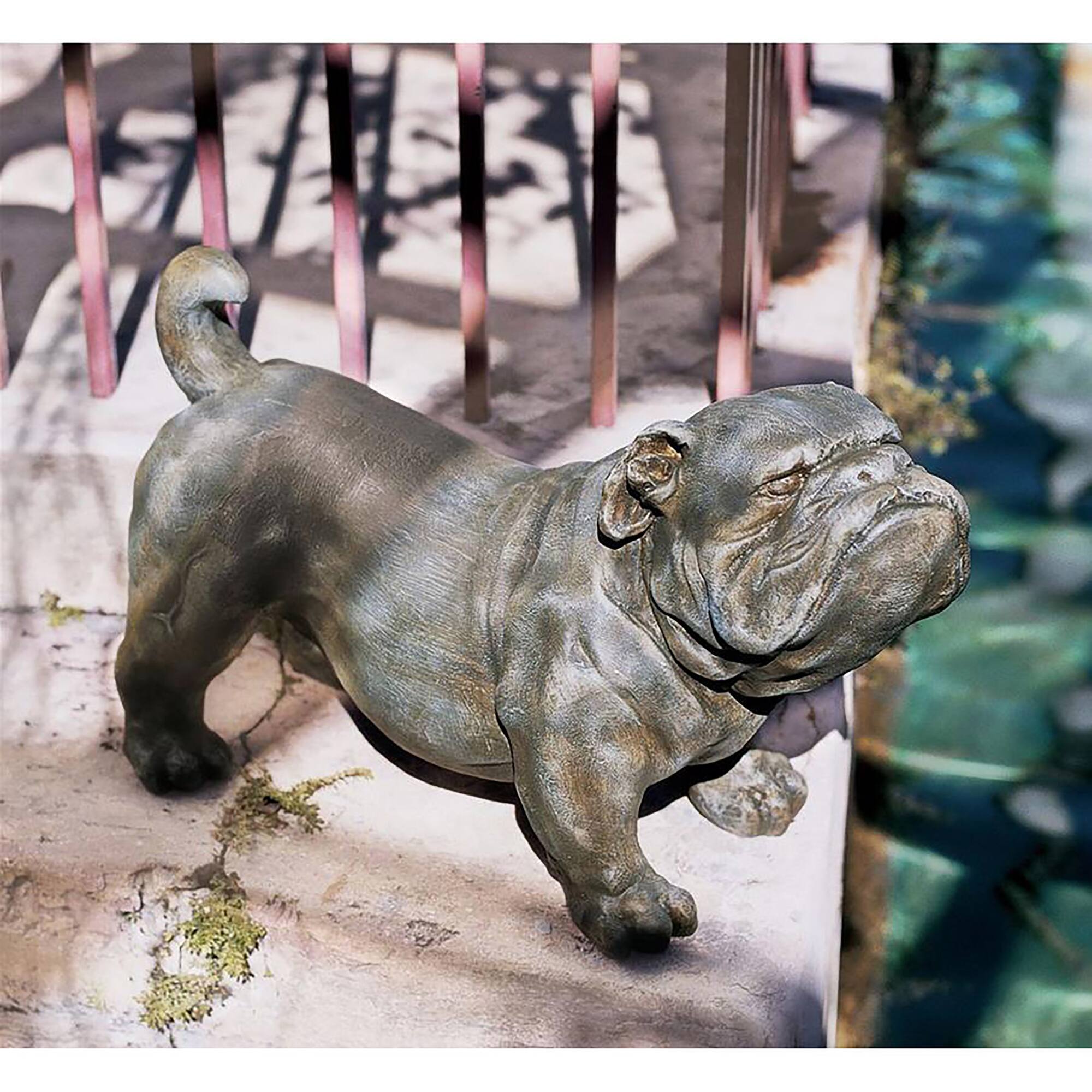 Design Toscano 29&#x22; Brutus the English Bulldog Sculpture