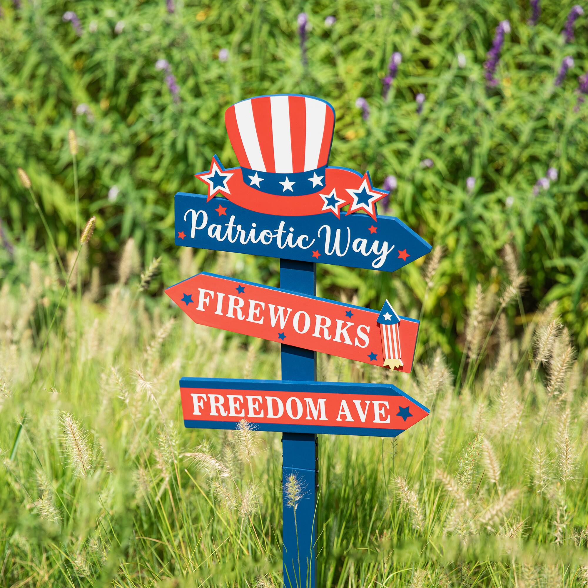 Glitzhome&#xAE; 36&#x22; Directional Patriotic Top Hat Stake