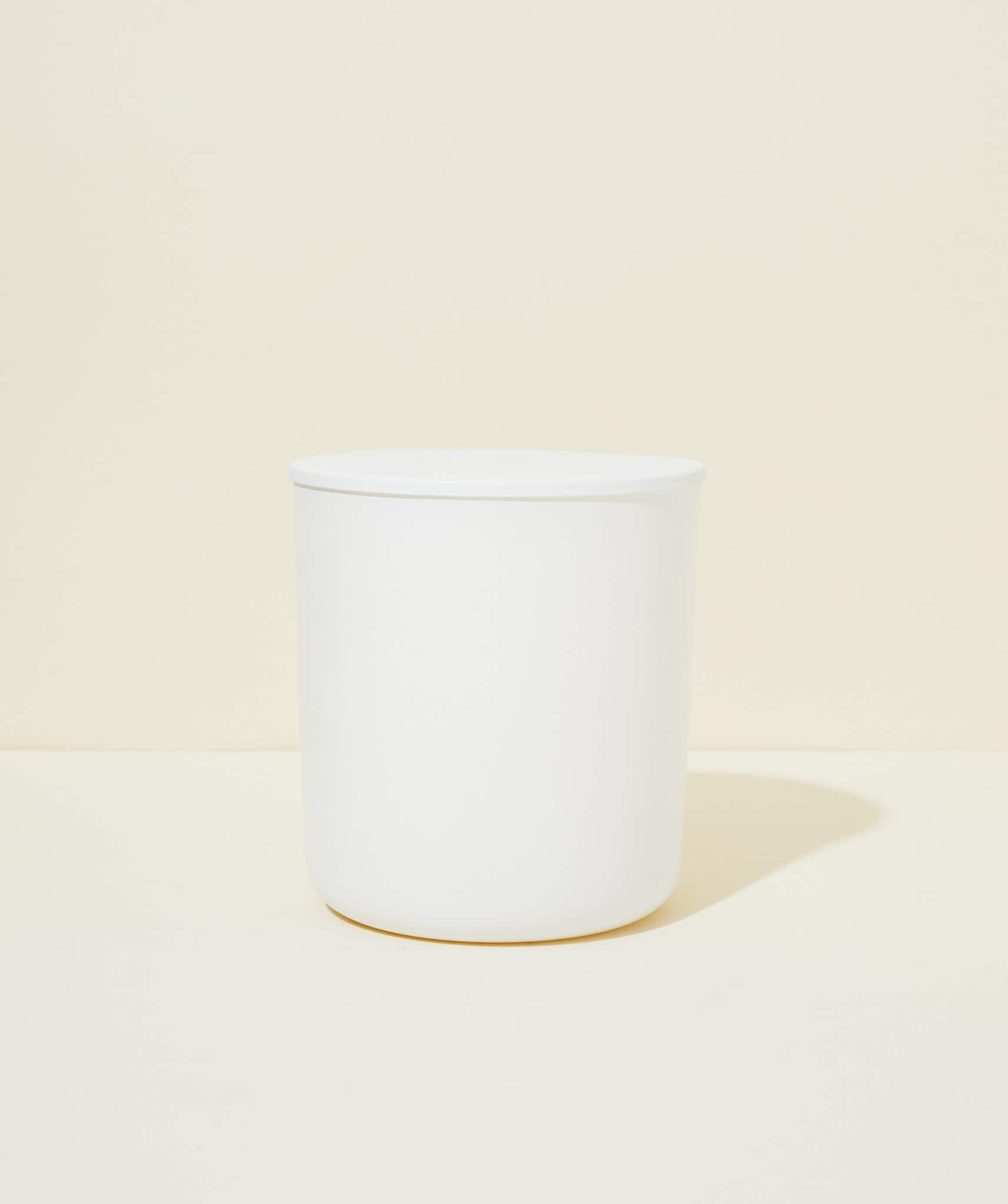 makesy 8oz. Matte White Aura Vessel + Lid, 12ct.