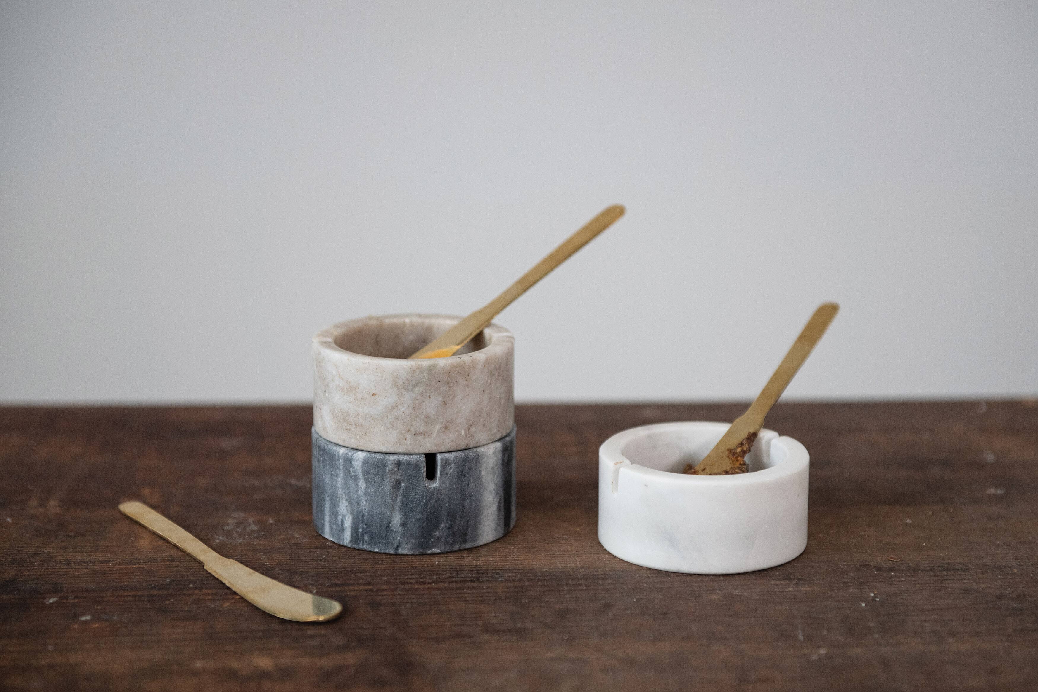 Hello Honey&#xAE; 1.5&#x22; Salt &#x26; Pepper Marble Pinch Bowls with Metal Knifes