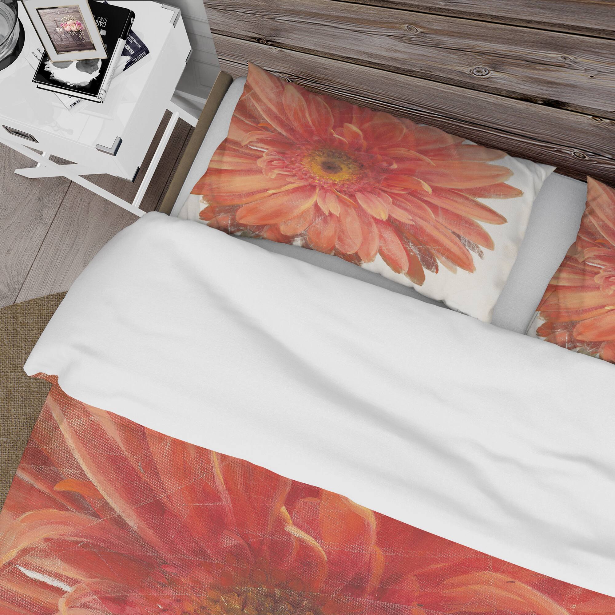 Designart &#x27;Vivid Red Daisy&#x27; Traditional Bedding Set - Duvet Cover &#x26; Shams