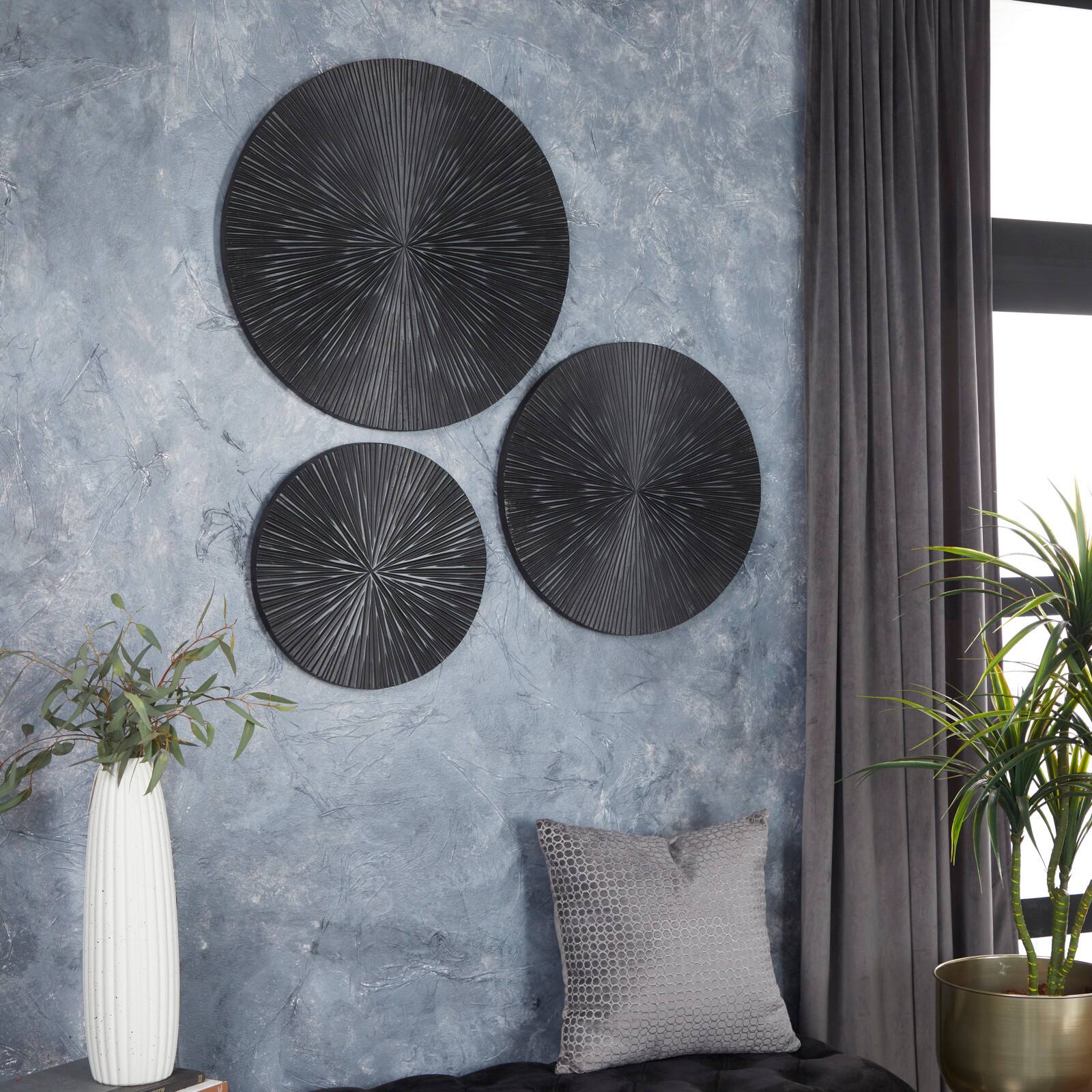 CosmoLiving by Cosmopolitan Black MDF Contemporary Wall Décor Set