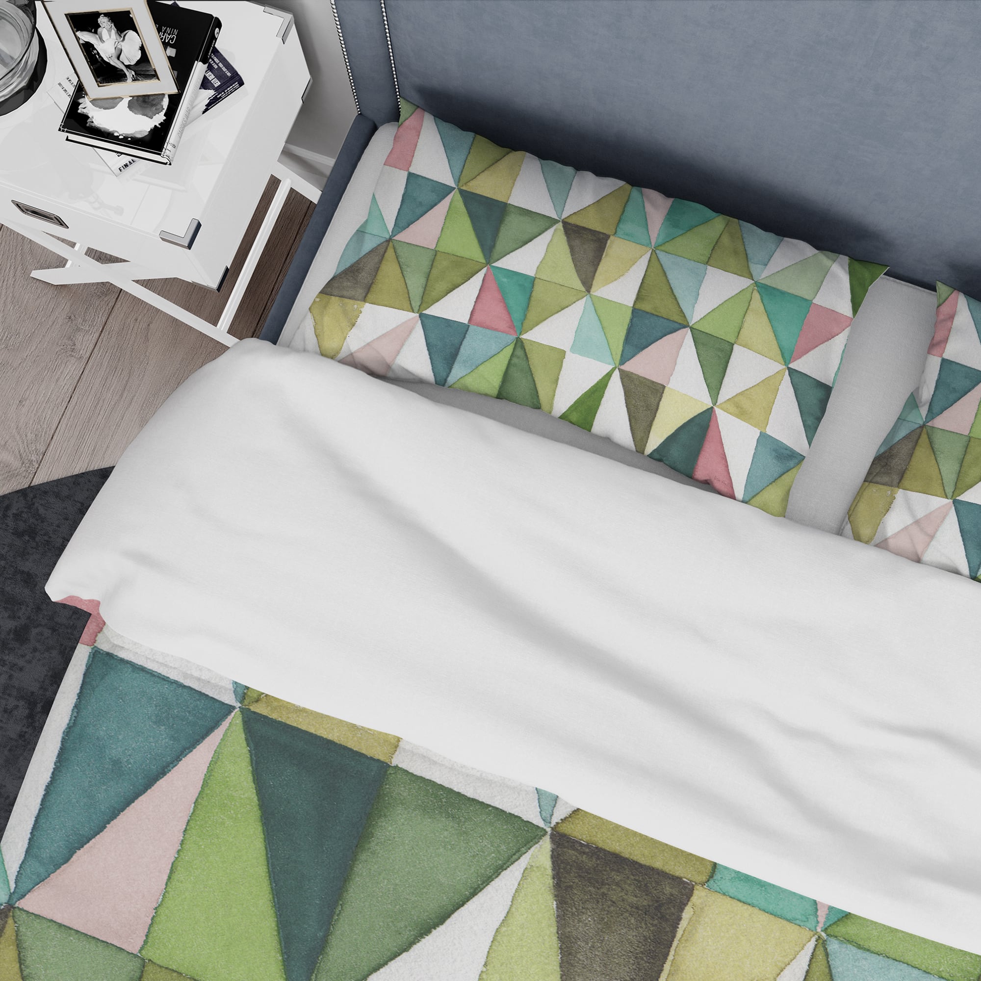 Designart &#x27;Mixed Green Geometric Pattern II&#x27; Geometric Bedding Set - Duvet Cover &#x26; Shams