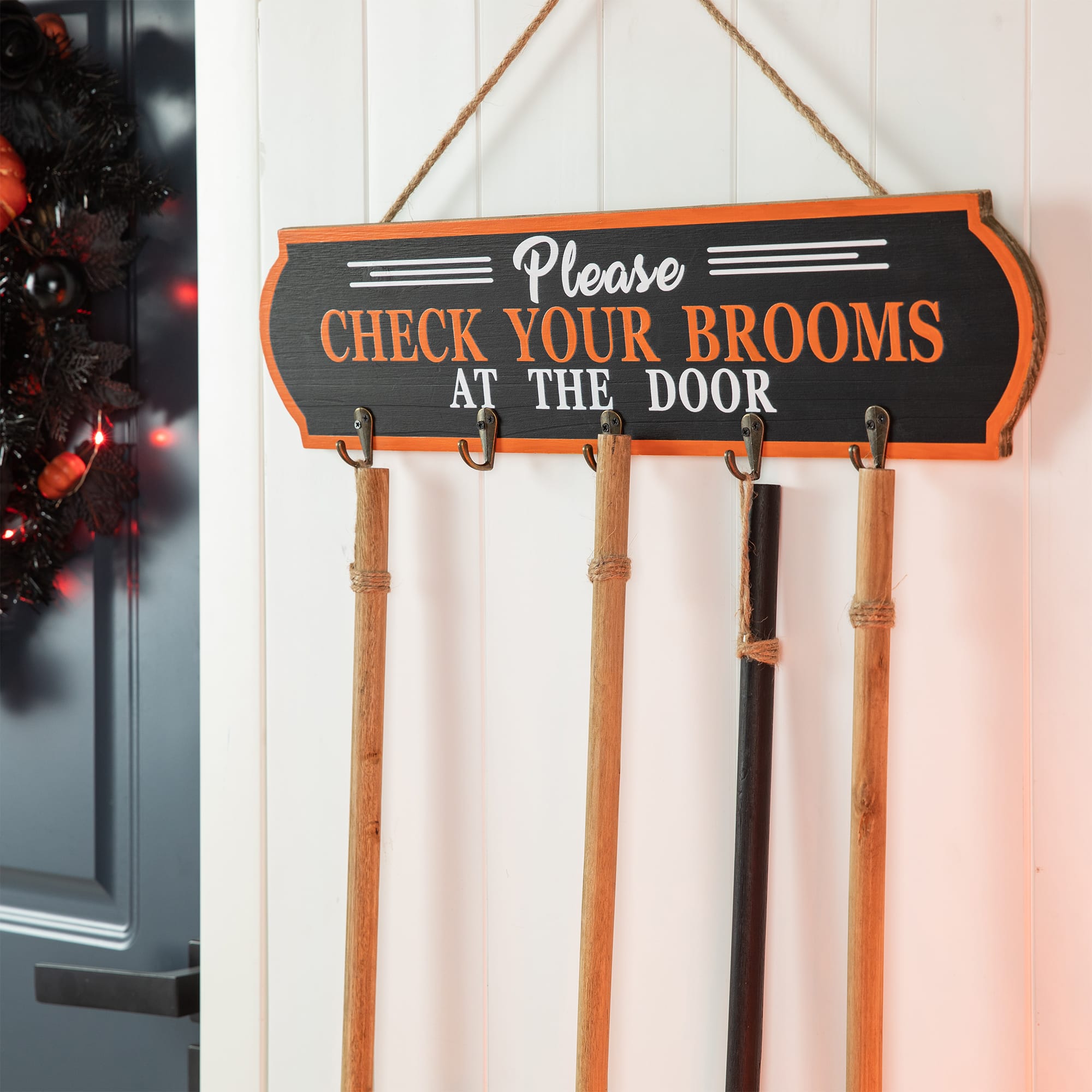 Glitzhome&#xAE; 42&#x22; Halloween Wood Brooms Parking Porch D&#xE9;cor