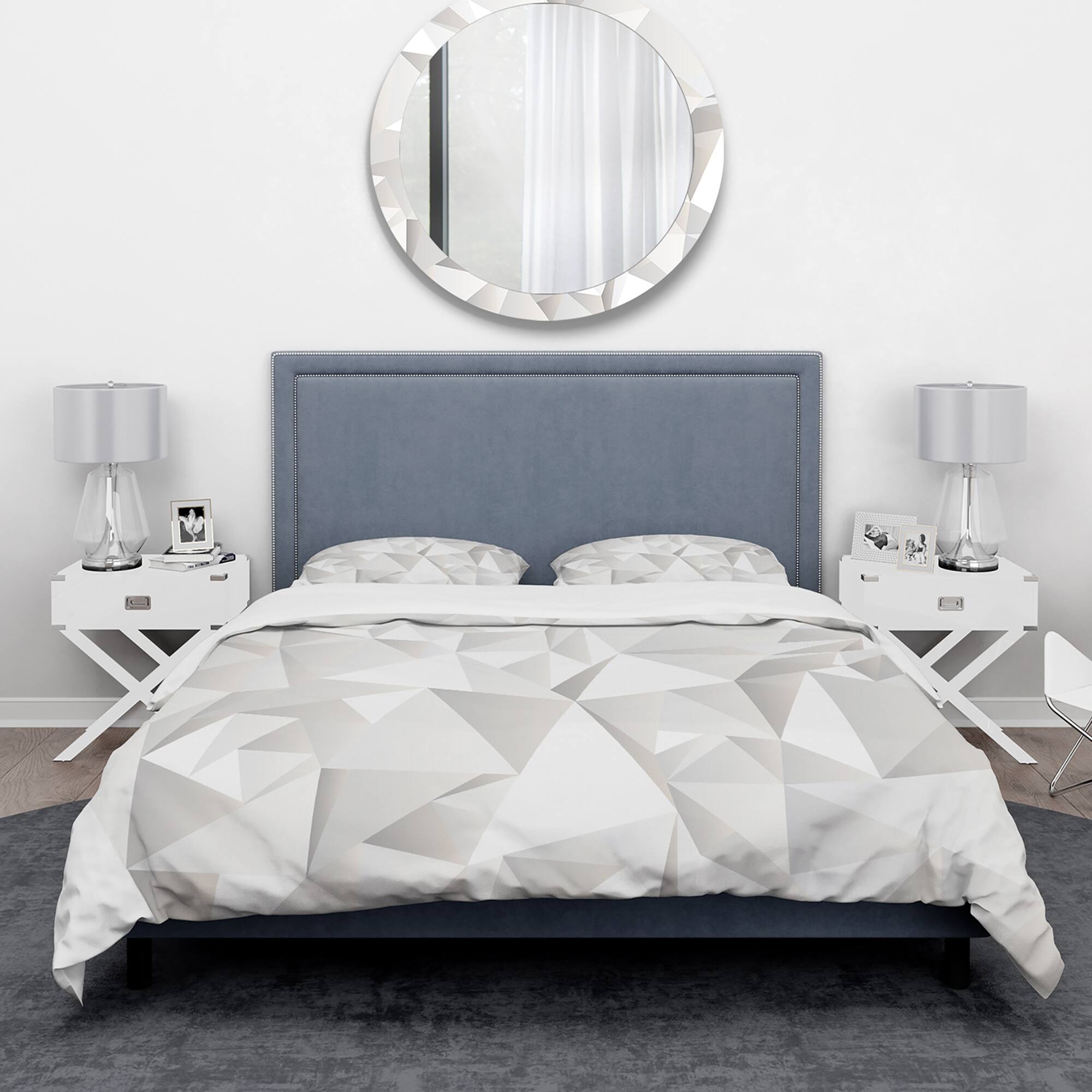 Designart &#x27;White Crumpled Abstract&#x27; Scandinavian Bedding Set - Duvet Cover &#x26; Shams