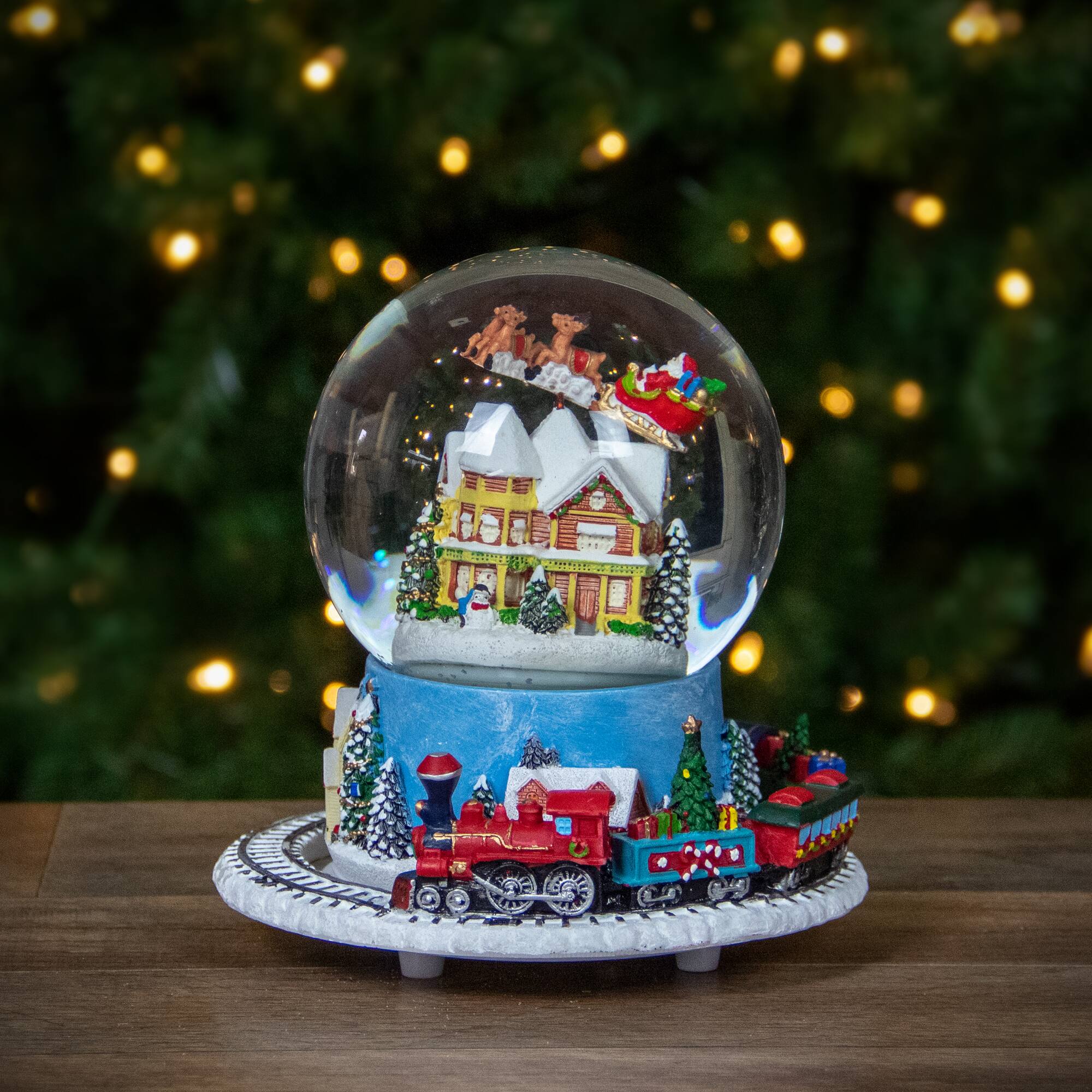 7.25&#x22; Musical Revolving House Christmas Snow Dome D&#xE9;cor