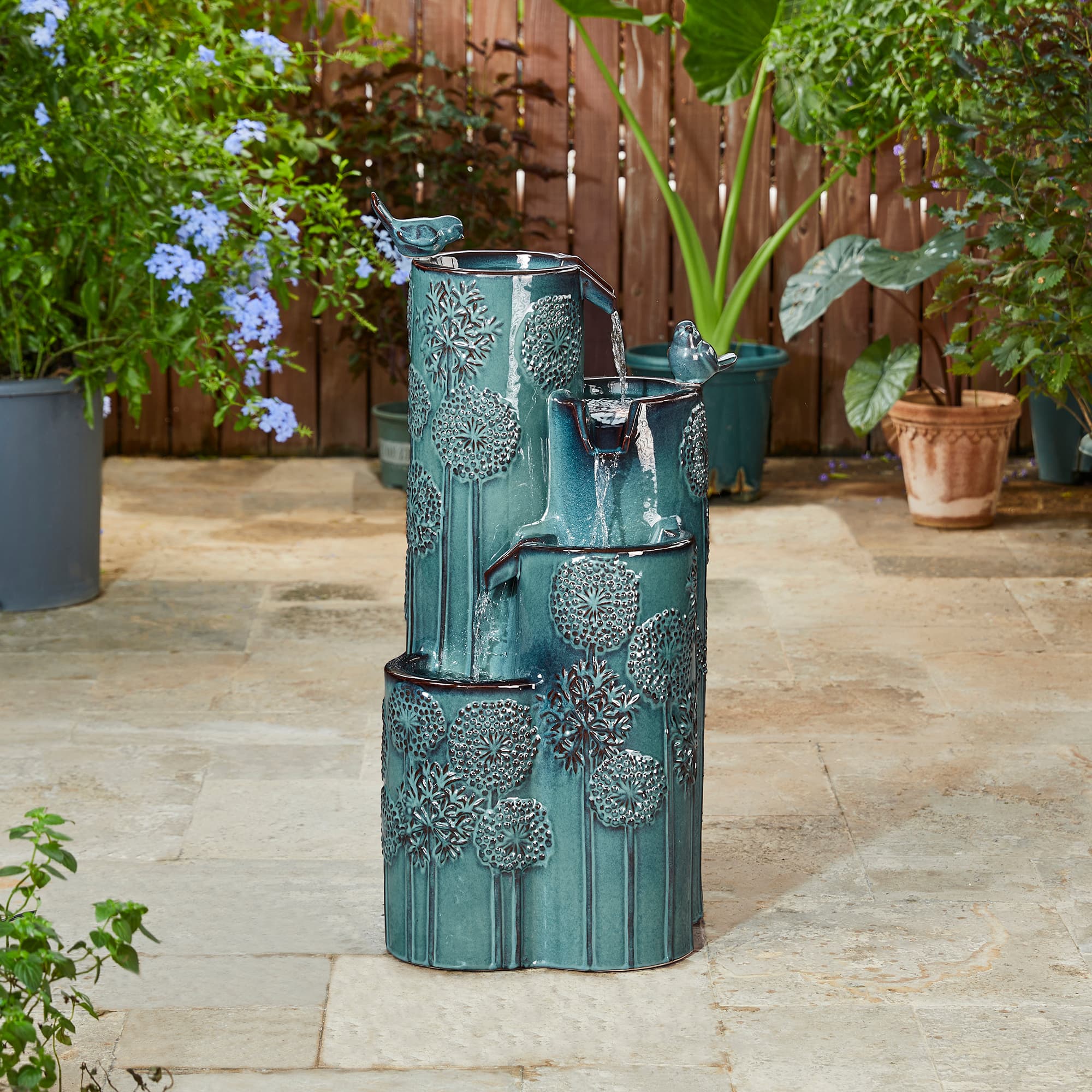 Glitzhome&#xAE; 31.75&#x22; Turquoise 4-Tier Dandelion Texture Vase-Shaped Ceramic Outdoor Fountain with LED Light