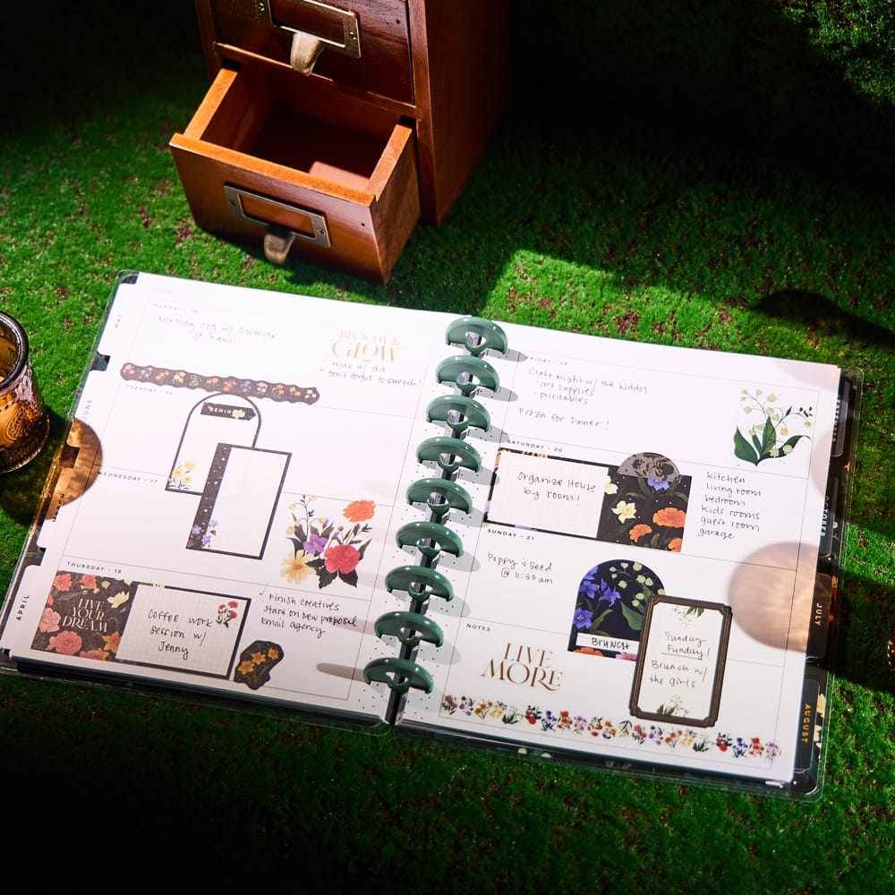 The Classic Happy Planner&#xAE; Dark Garden