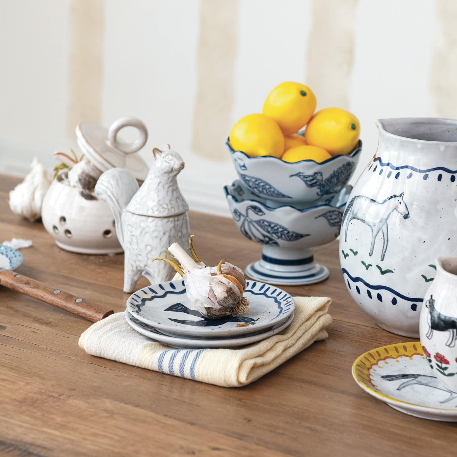Hello Honey&#xAE; 6&#x22; Enchanted Fauna Series Hand-Painted Stoneware Plate Set