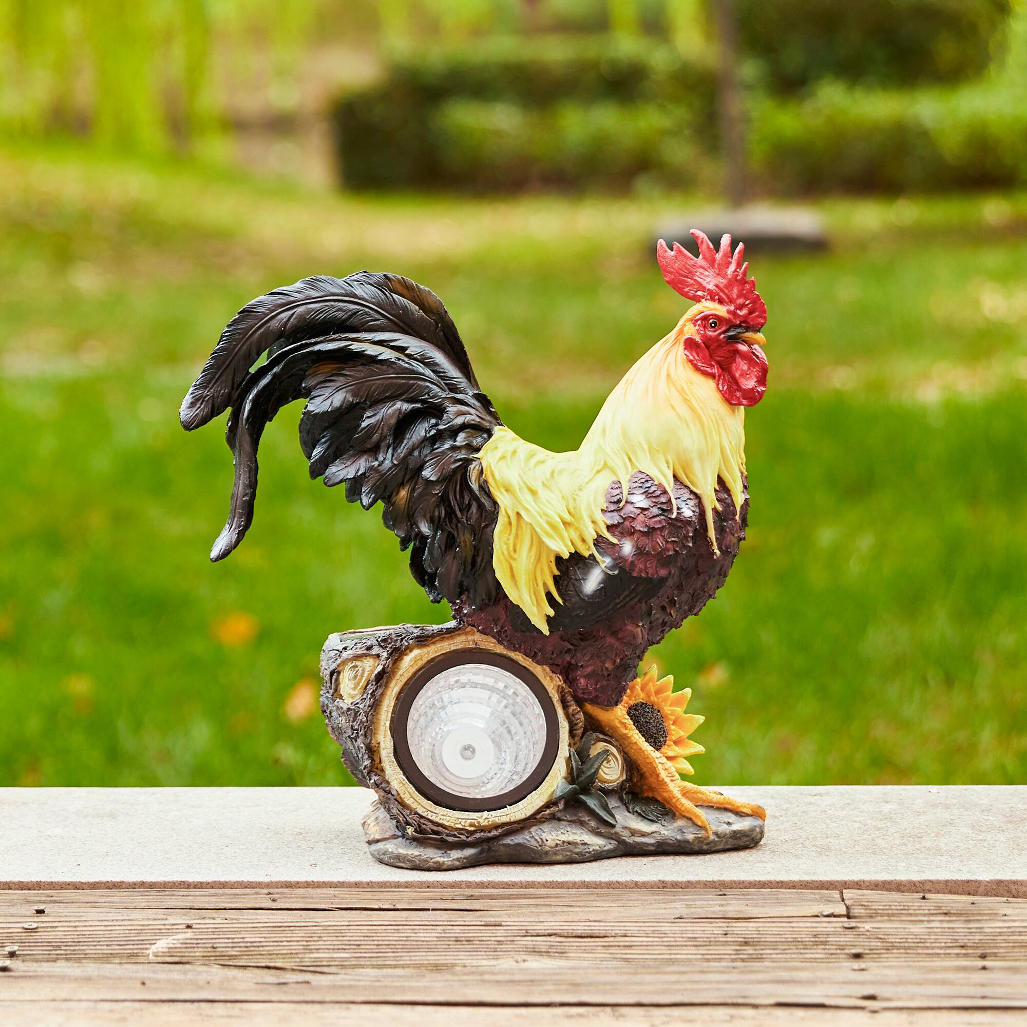 Glitzhome® 13.75" Solar Powered Vibrant Rooster Garden Statue