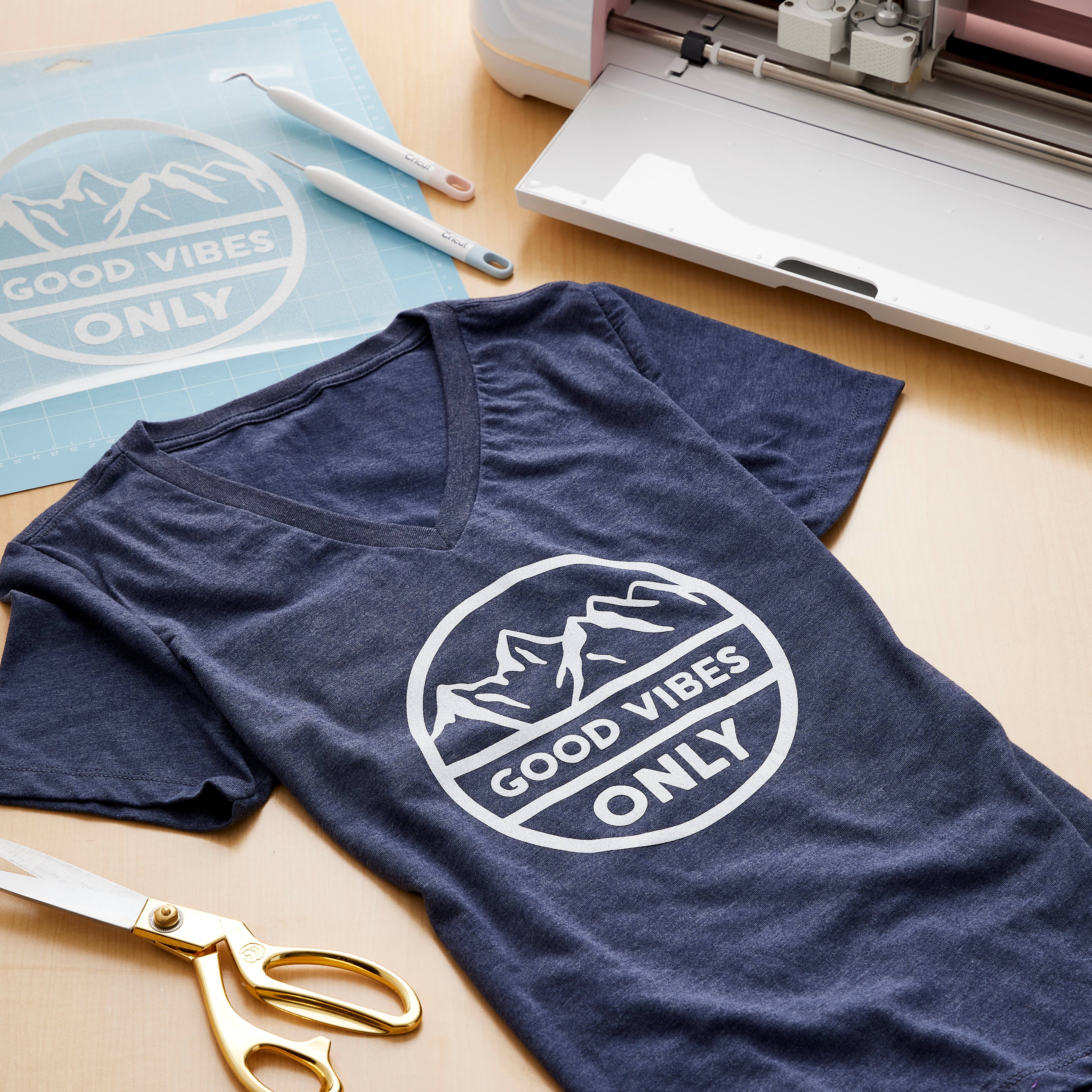 6 Pack: Cricut&#xAE; Smart Iron-On&#x2122; Glitter Heat-Transfer Vinyl