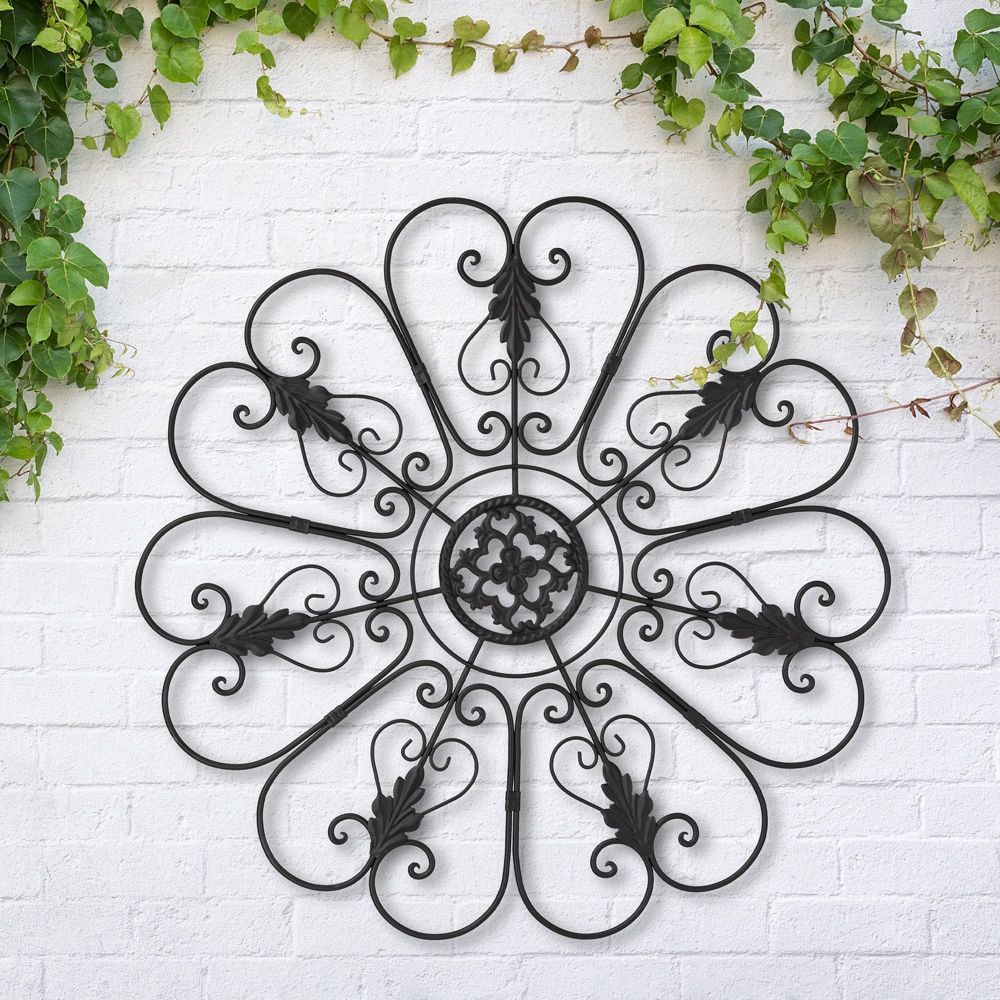 Glitzhome® 23.75" Traditional Iron Scroll Wall Décor