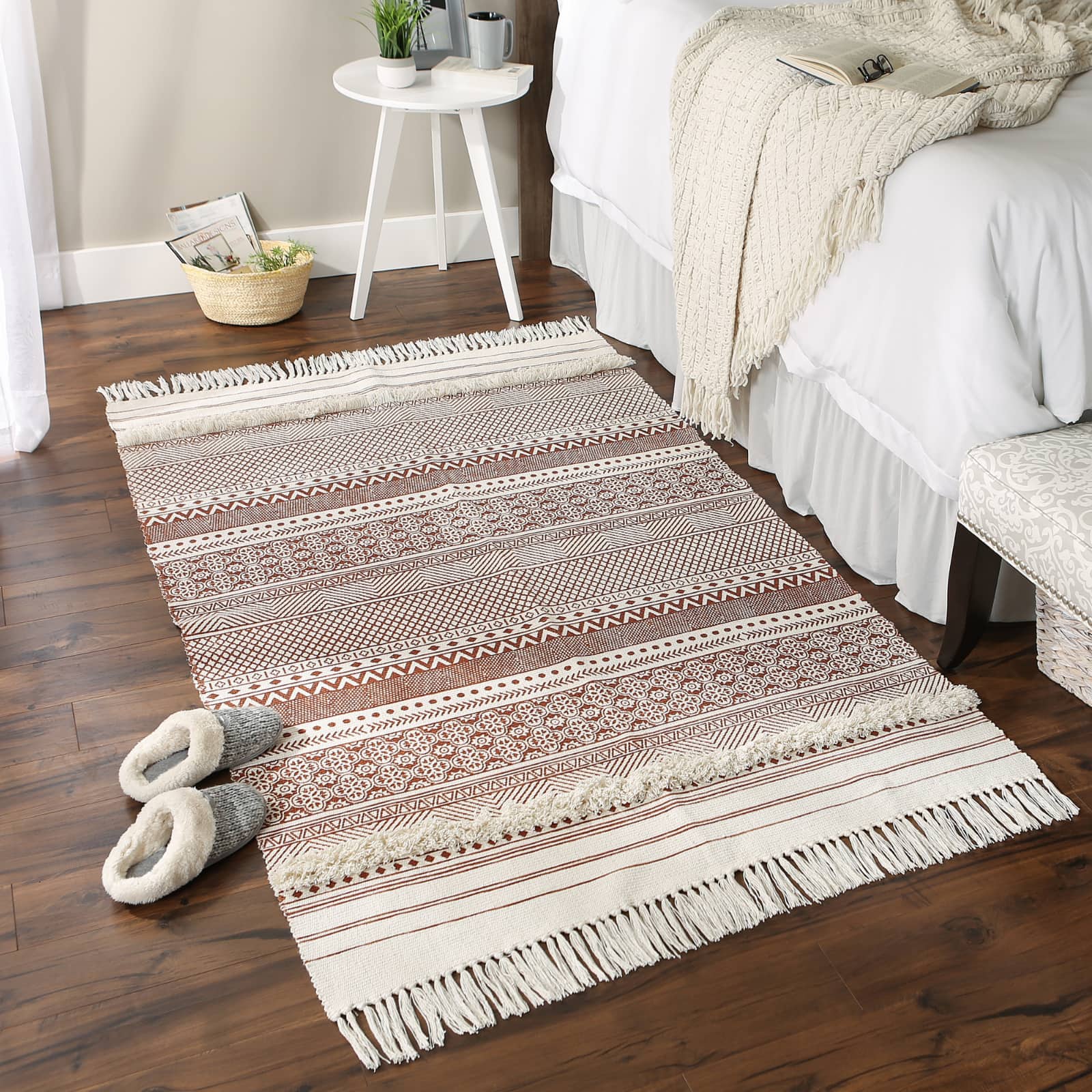 DII&#xAE; Shabby Chic Textured Hand-Loomed Shag Rug