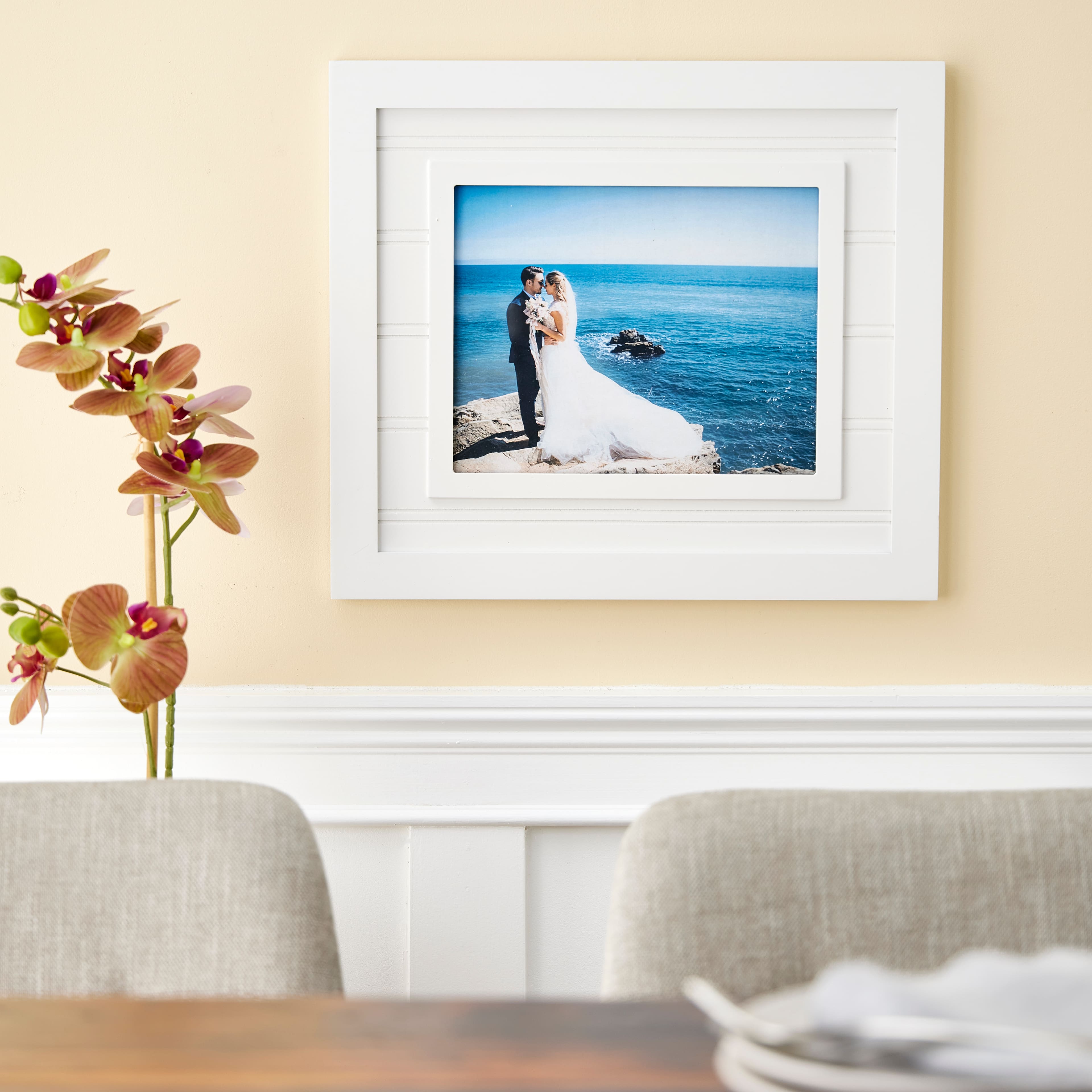 Cadre blanc en planche à baguettes de la collection Maison de Studio Décor