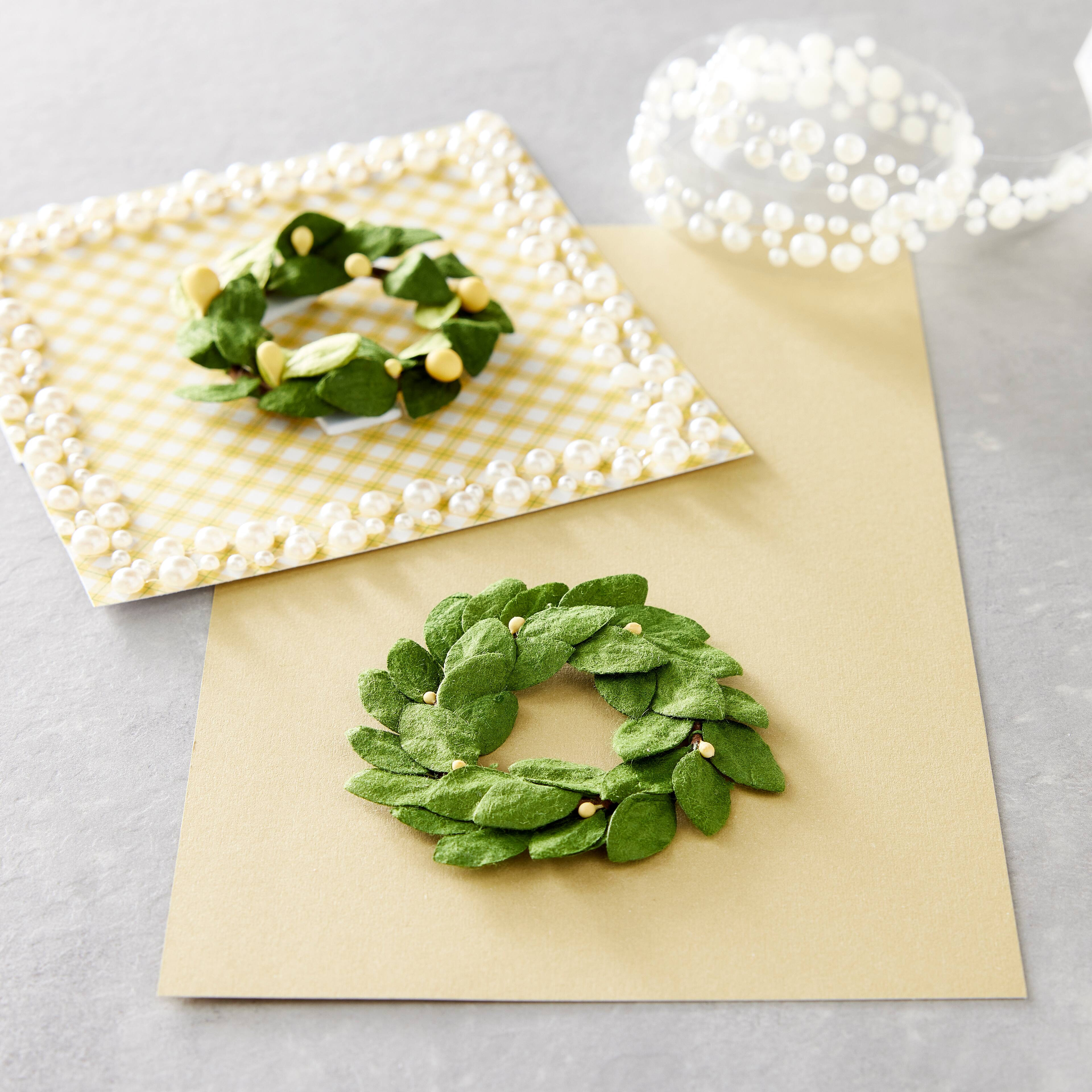 Green Paper Wreath Embellishments by Recollections&#x2122;