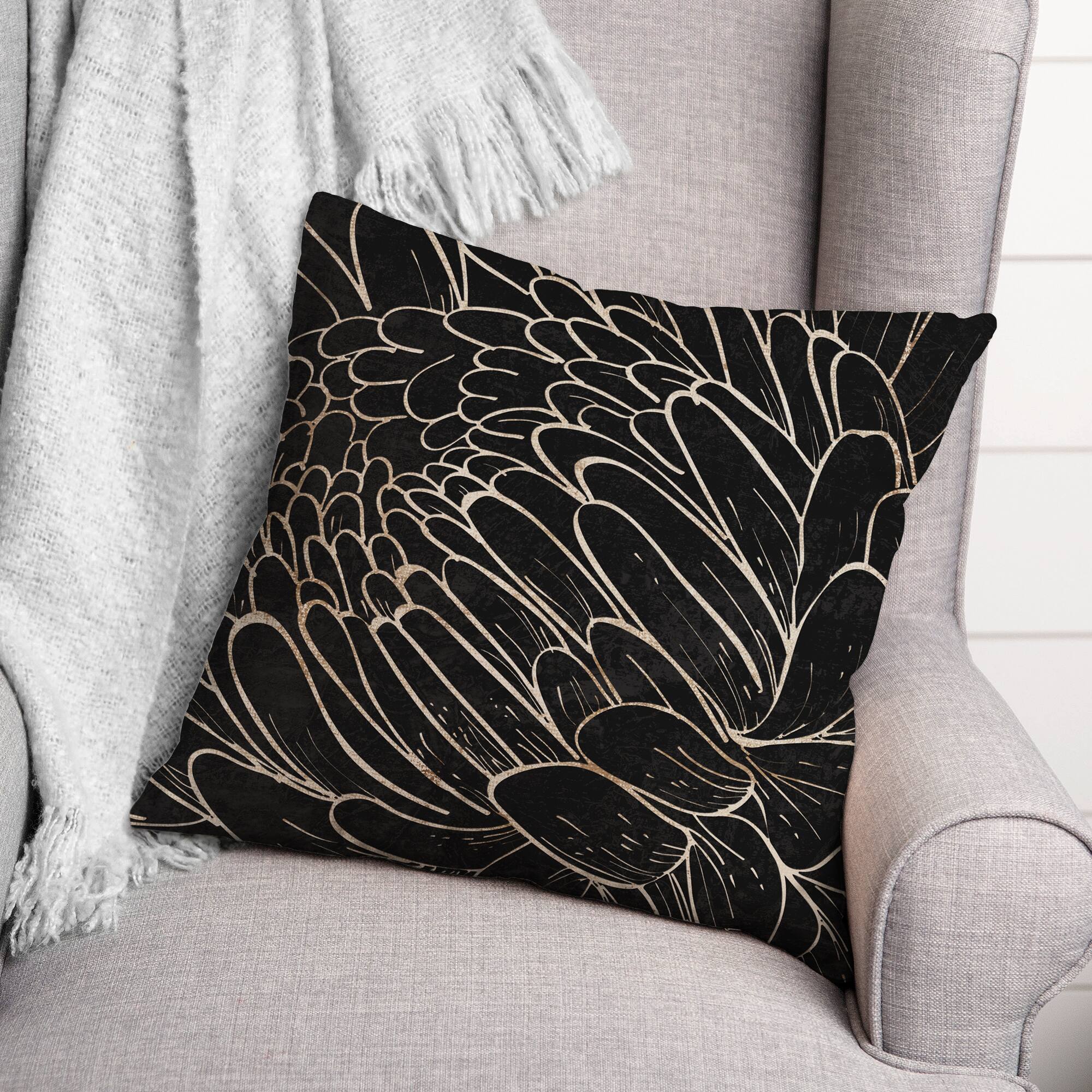 Floral Etching 18" x 18" Indoor/Outdoor Pillow