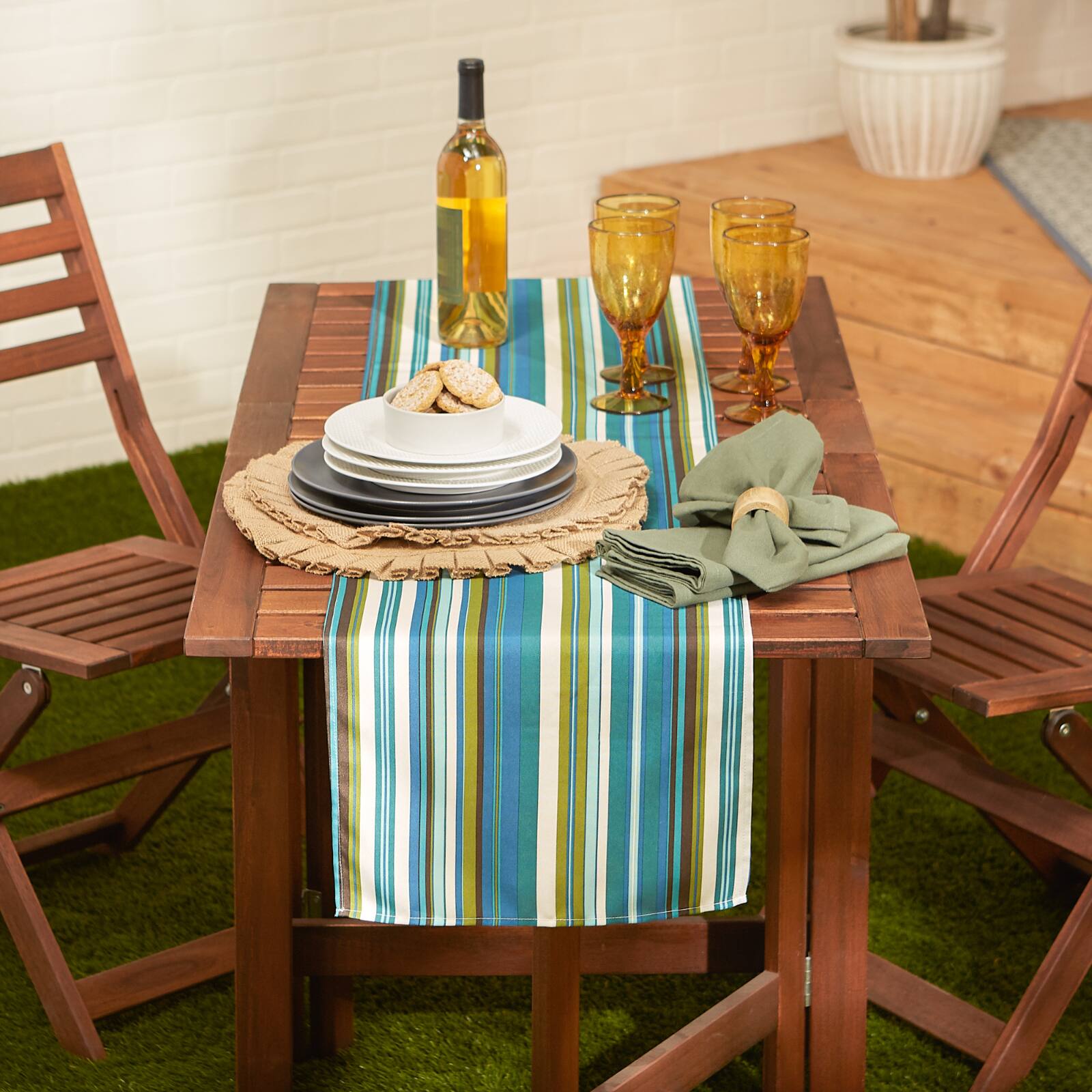 Beachy Stripe Print Outdoor Table Runner, 14" x 72"