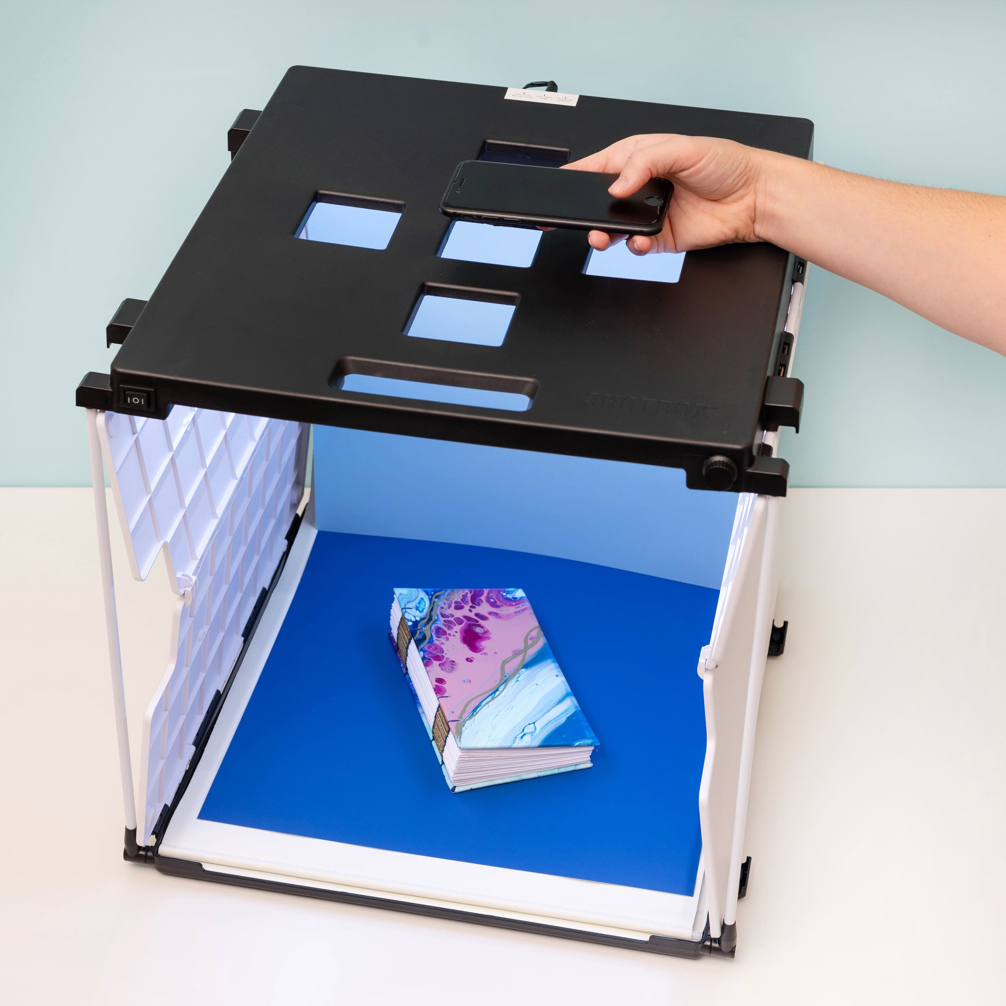 We R Memory Keepers&#xAE; ShotBox Photo Studio Kit
