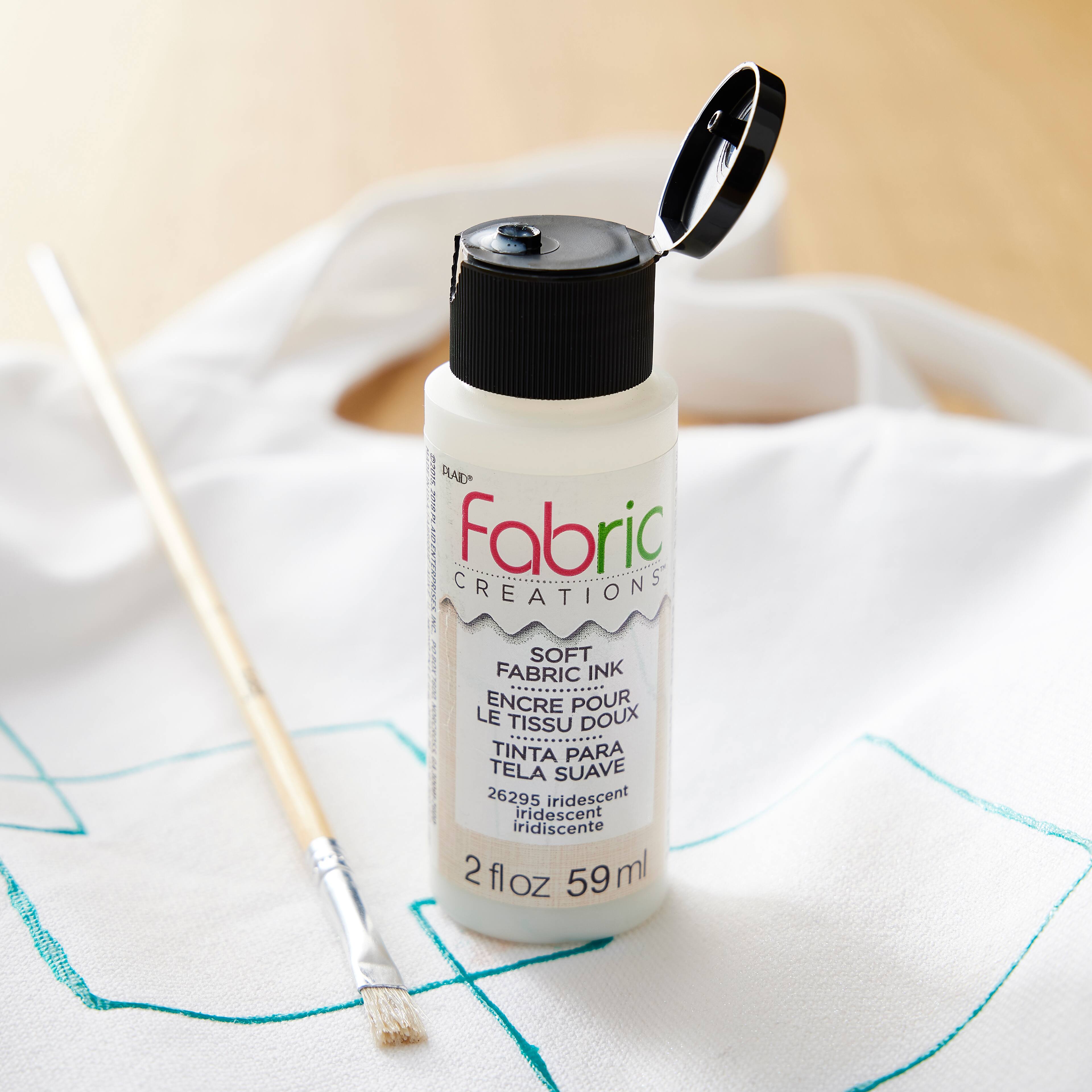 Scribbles&#xAE; Shiny 3D Fabric Paint