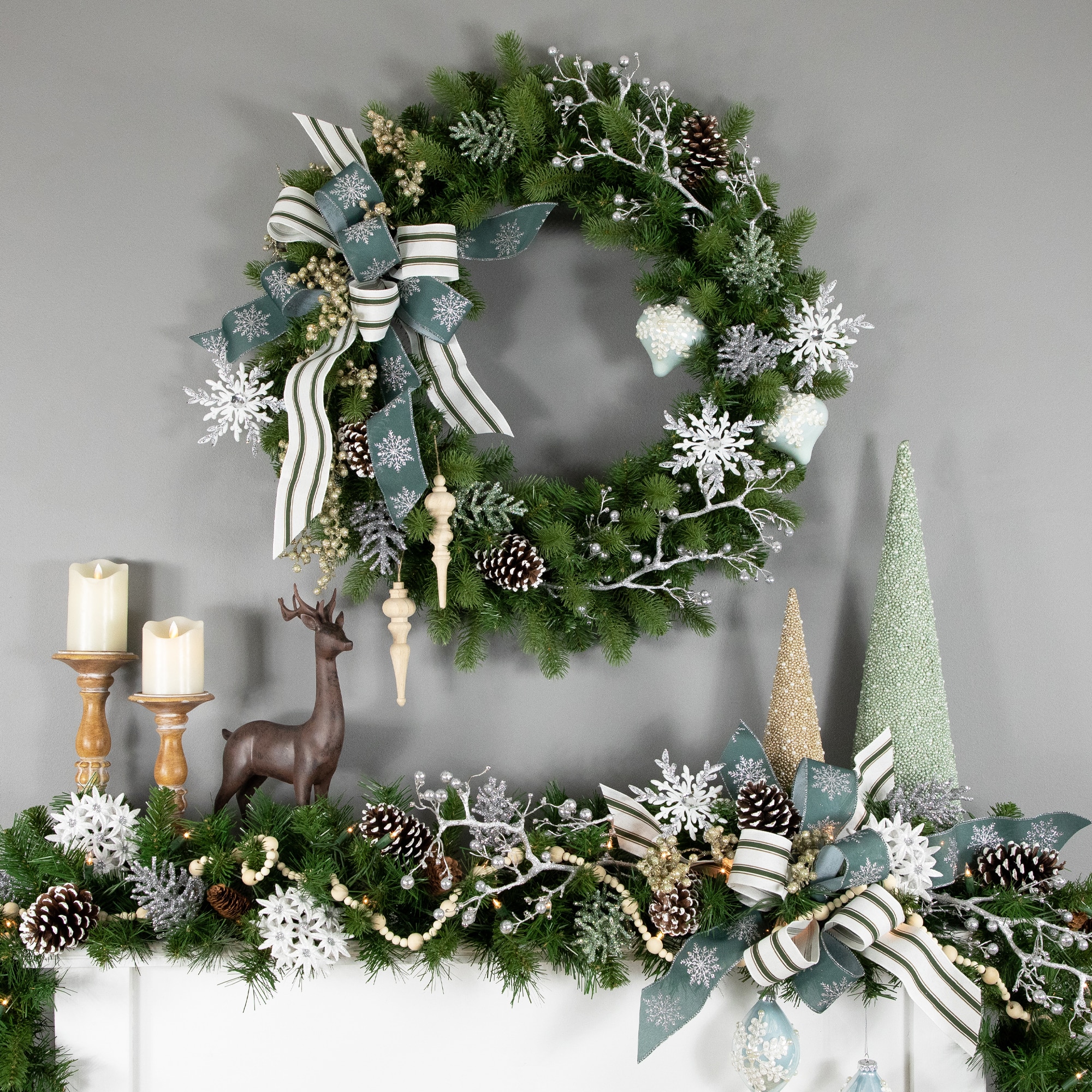 30&#x22; Noble Fir Christmas Wreath