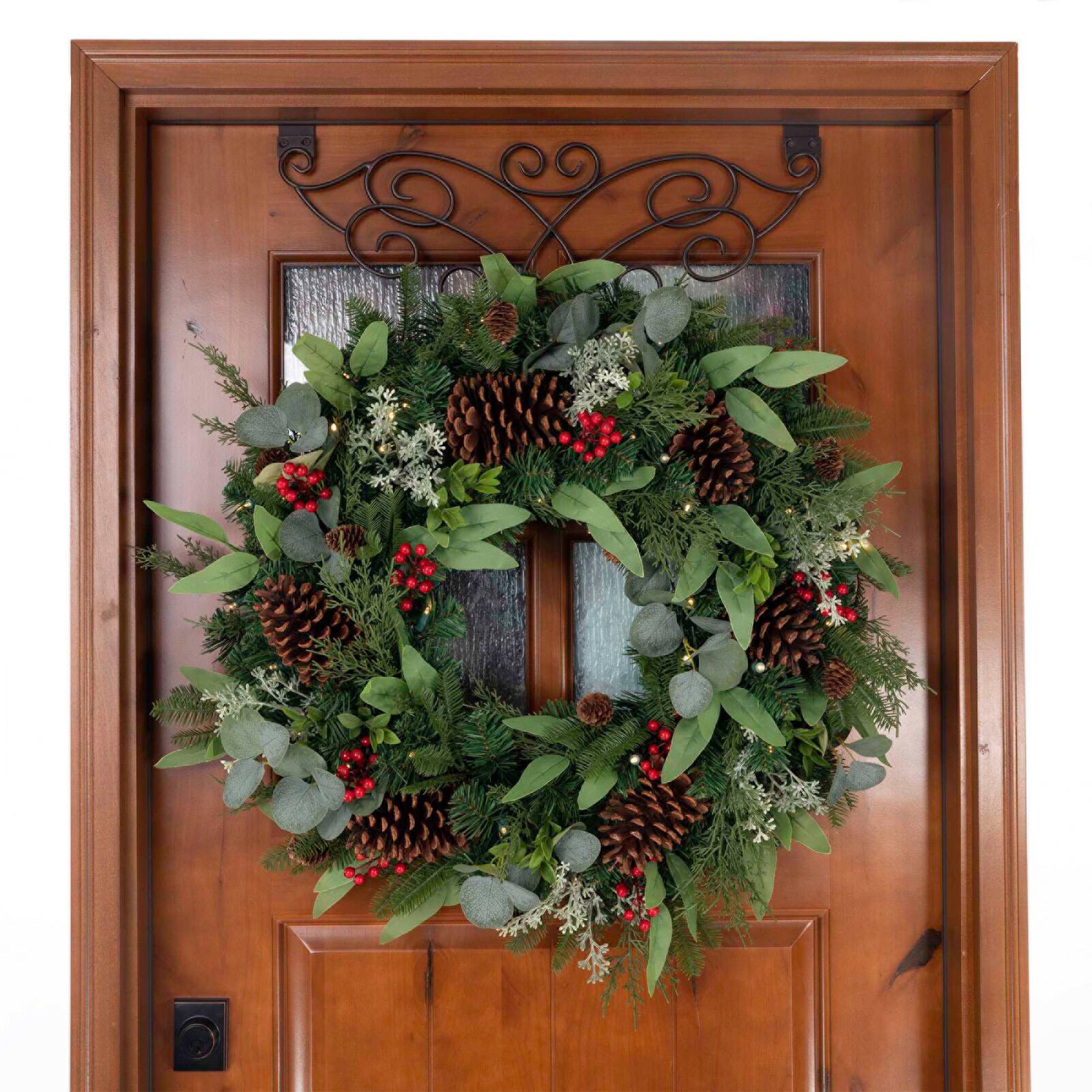 Village Lighting 30" Christmas Woods Lighted Berry Wreath