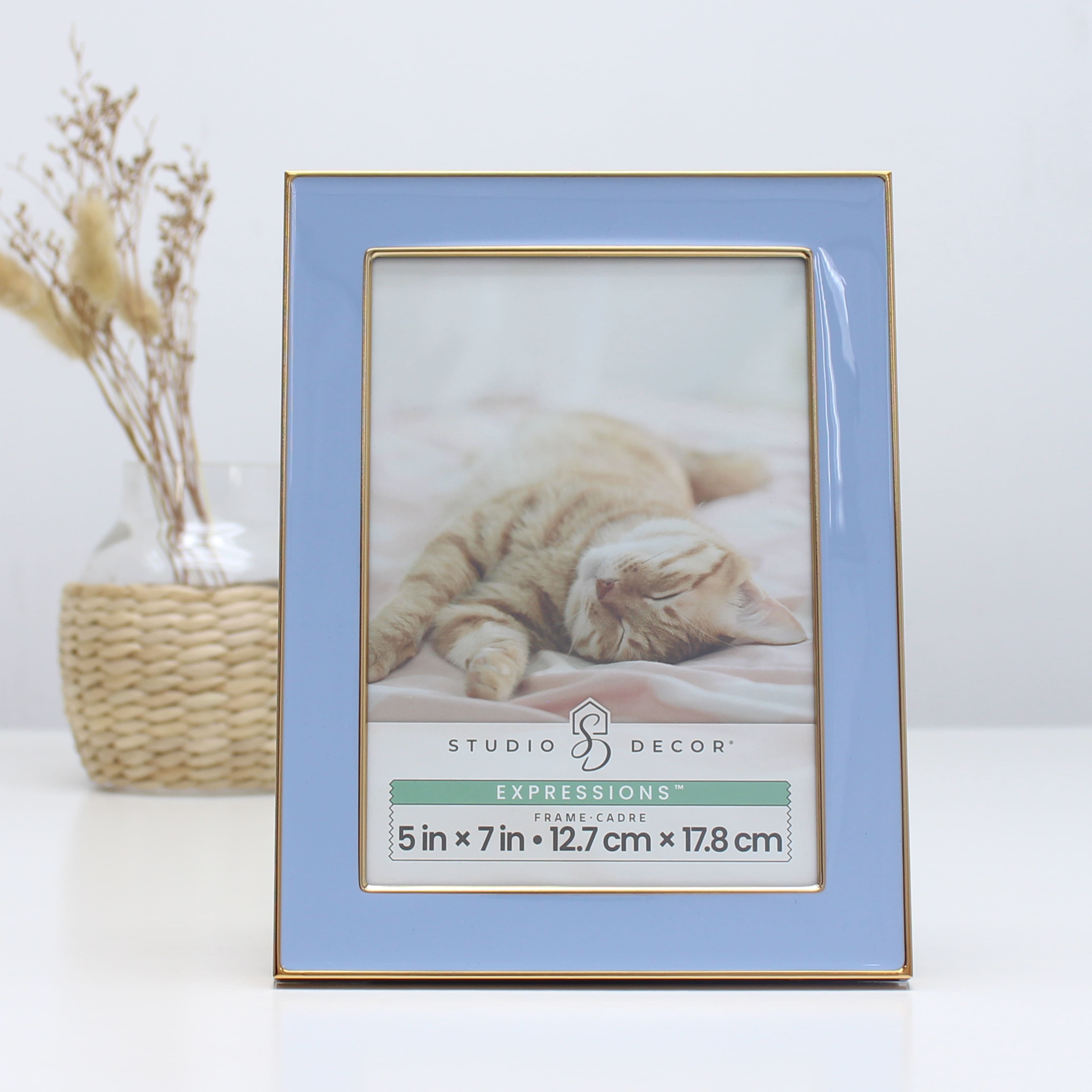 Expressions&#x2122; 5&#x22; x 7&#x22; Gold Trim Tabletop Frame by Studio D&#xE9;cor&#xAE;