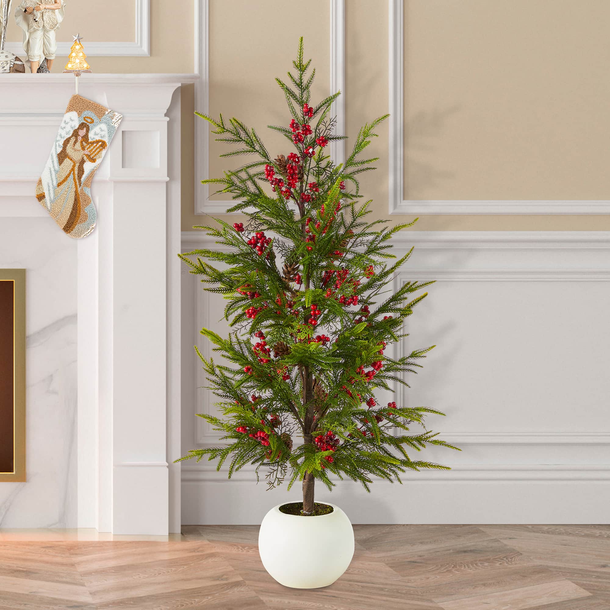 Glitzhome&#xAE; 37.5&#x22;H Chirstmas Greenery Pine Porch Tree with Berries