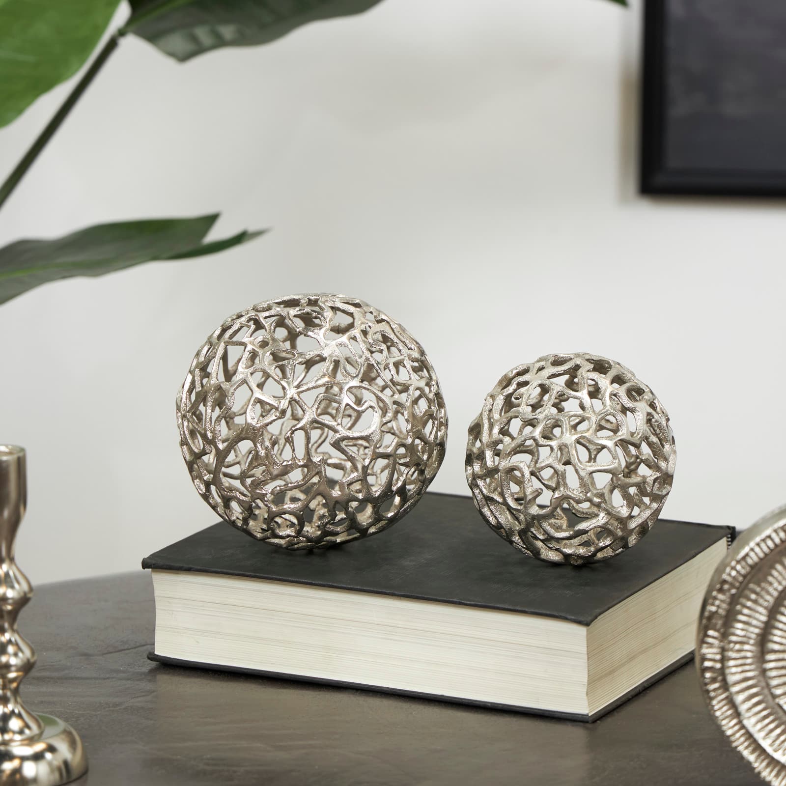 Silver Open Lattice Work Aluminum Decorative Ball Orbs &#x26; Vase Filler Set