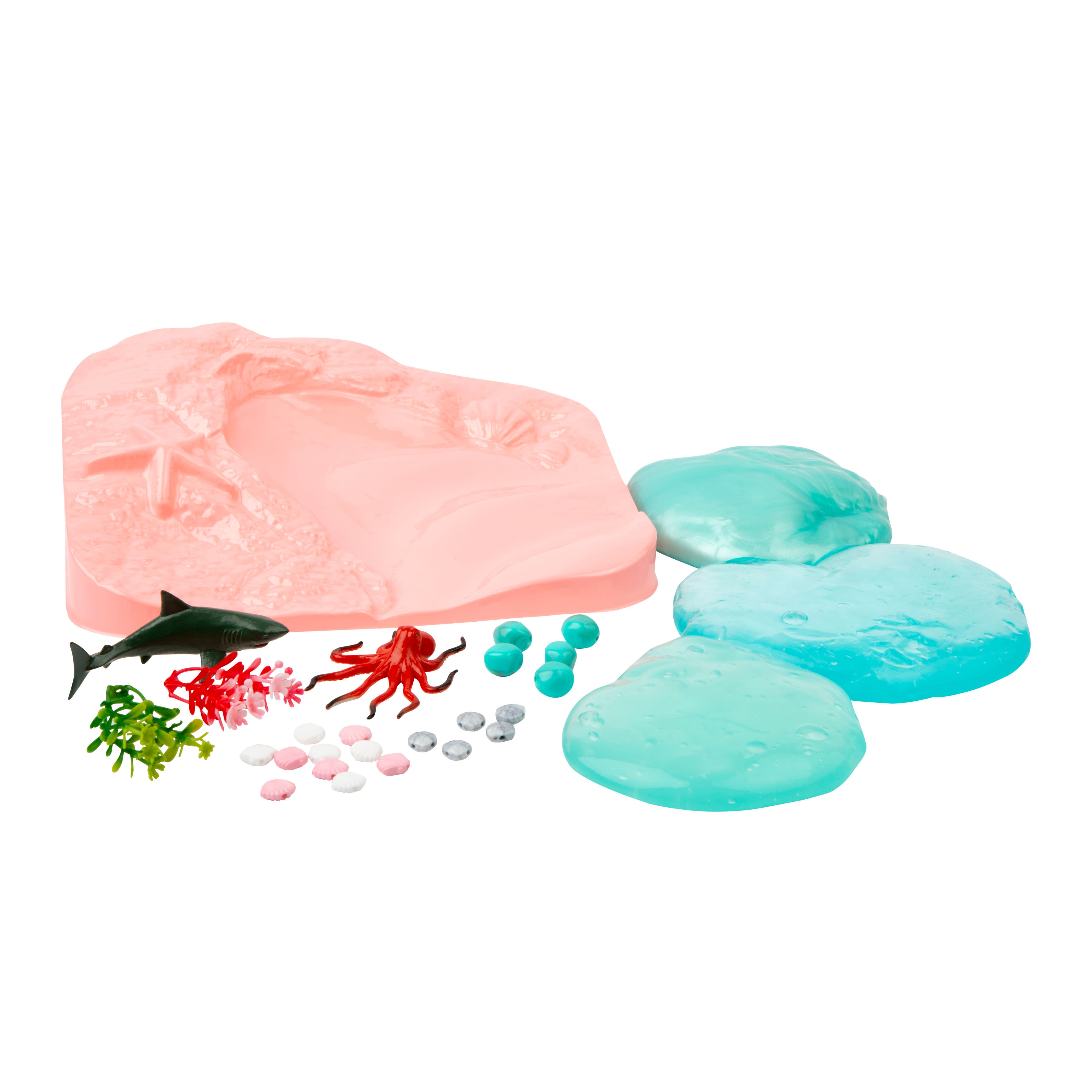 Ocean Discovery Sensory Bin by Creatology&#x2122;