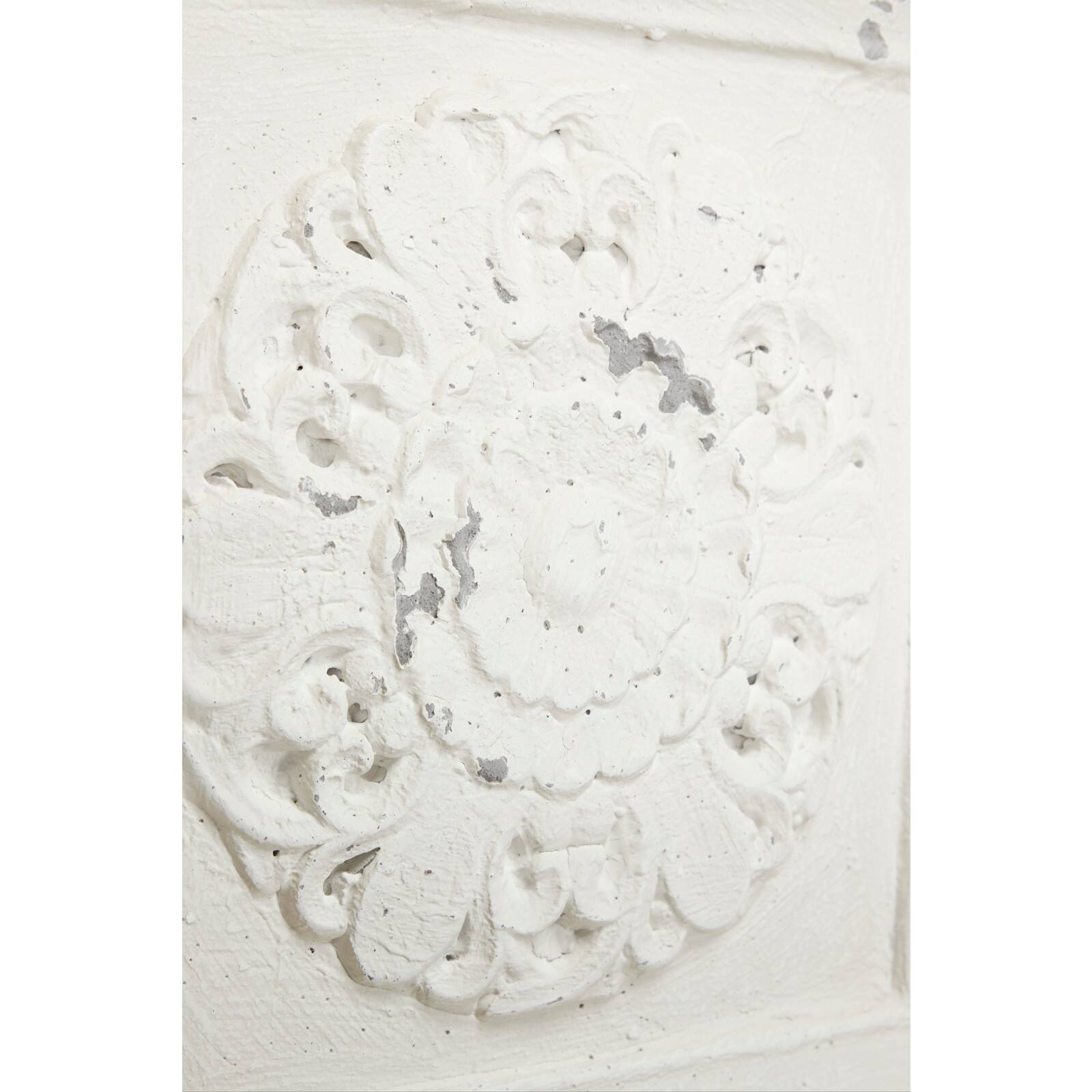 Set of 4 White Fiberglass Vintage Floral Wall Decor, 19&#x22; x 19&#x22;