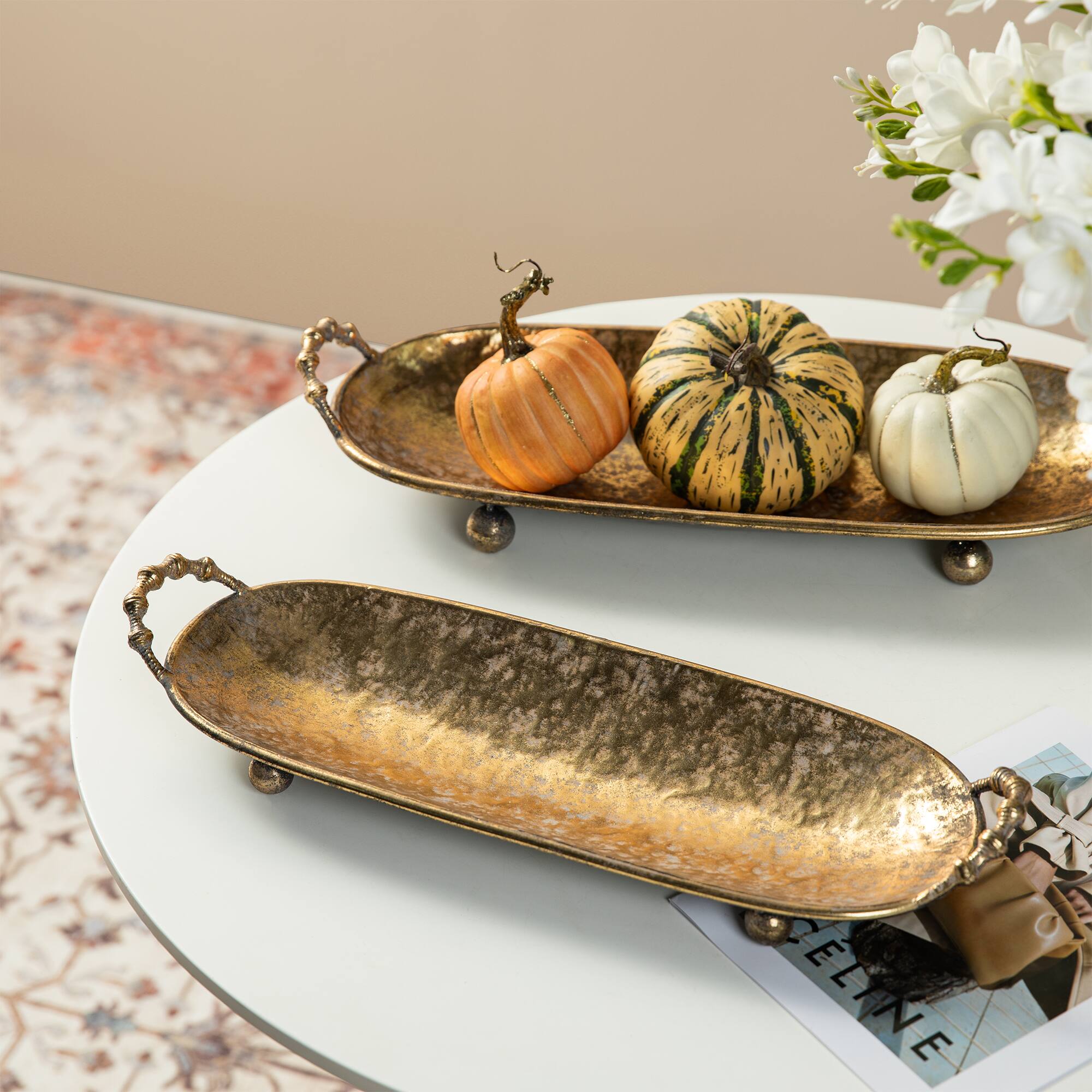 Glitzhome&#xAE; Gold Oval Metal Decorative Trays Set