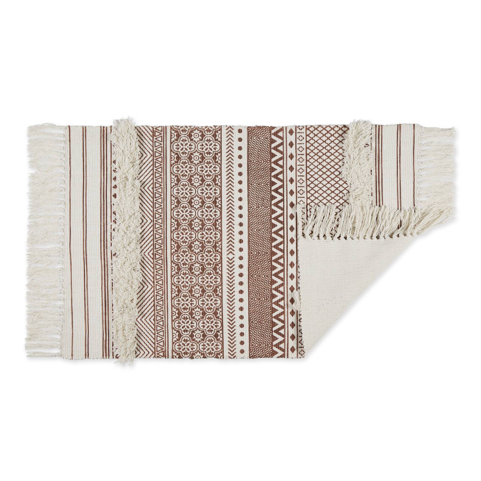 DII&#xAE; Shabby Chic Textured Hand-Loomed Shag Rug