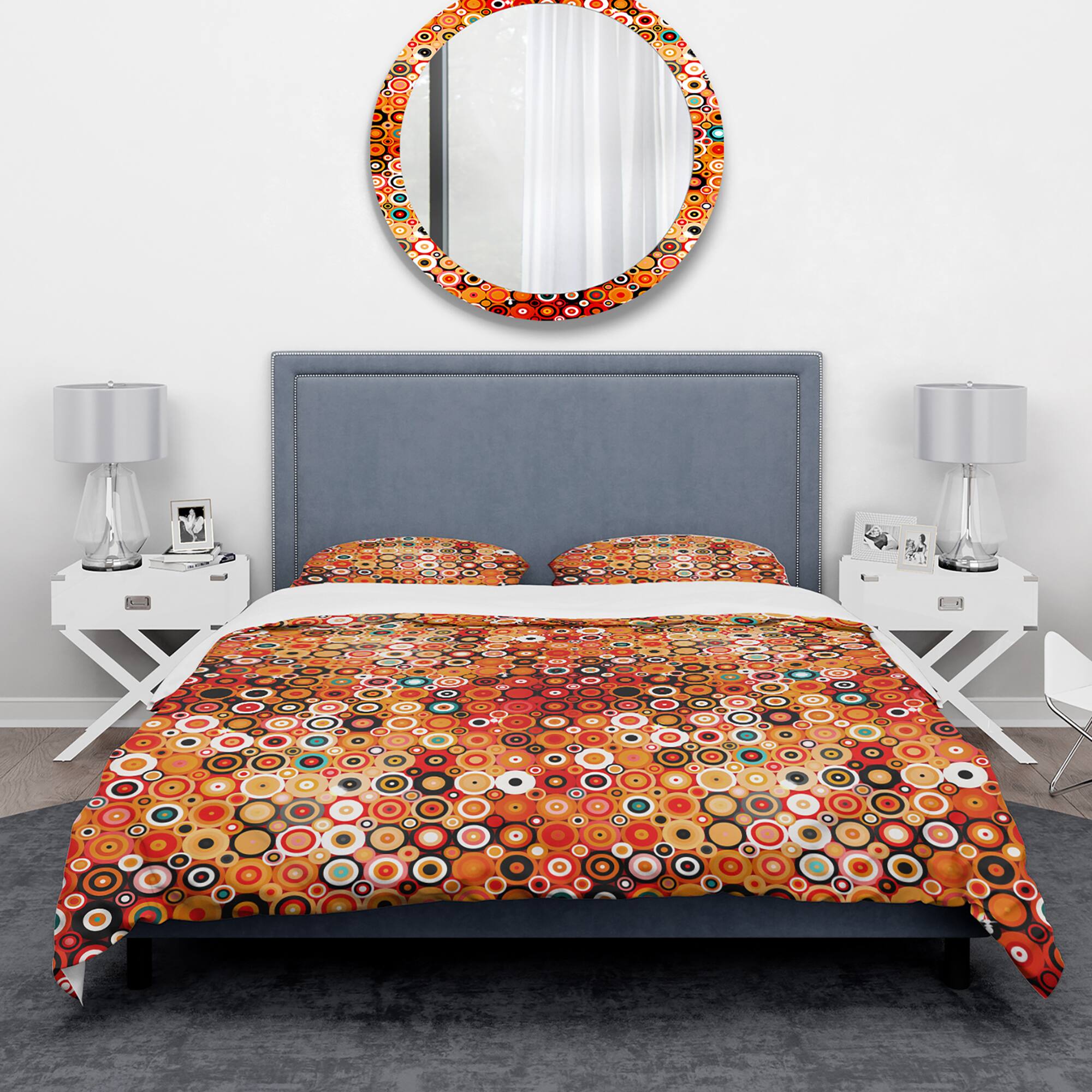 Designart &#x27;Disco Style Pattern with Dots &#x26; Circles&#x27; Modern &#x26; Contemporary Bedding Set - Duvet Cover &#x26; Shams