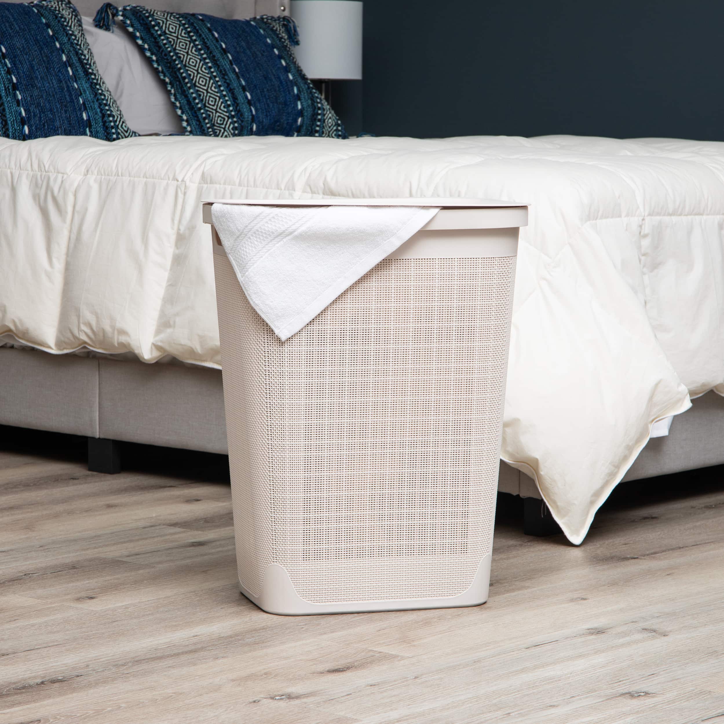 Mind Reader 18&#x22; x 24&#x22; Slim Laundry Hamper
