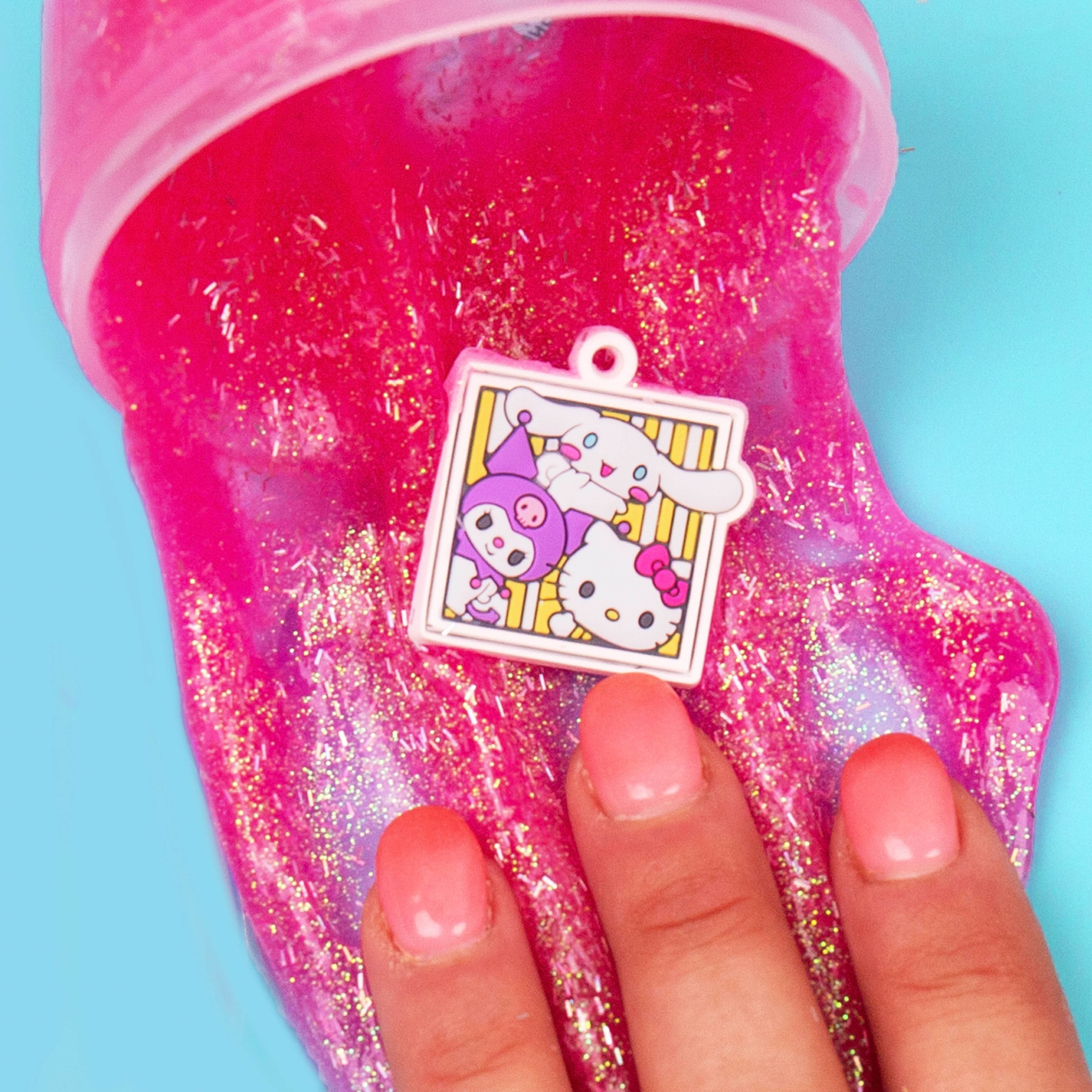 SlimyGloop&#xAE; Hello Kitty&#xAE; Mix&#x27;ems&#x2122;