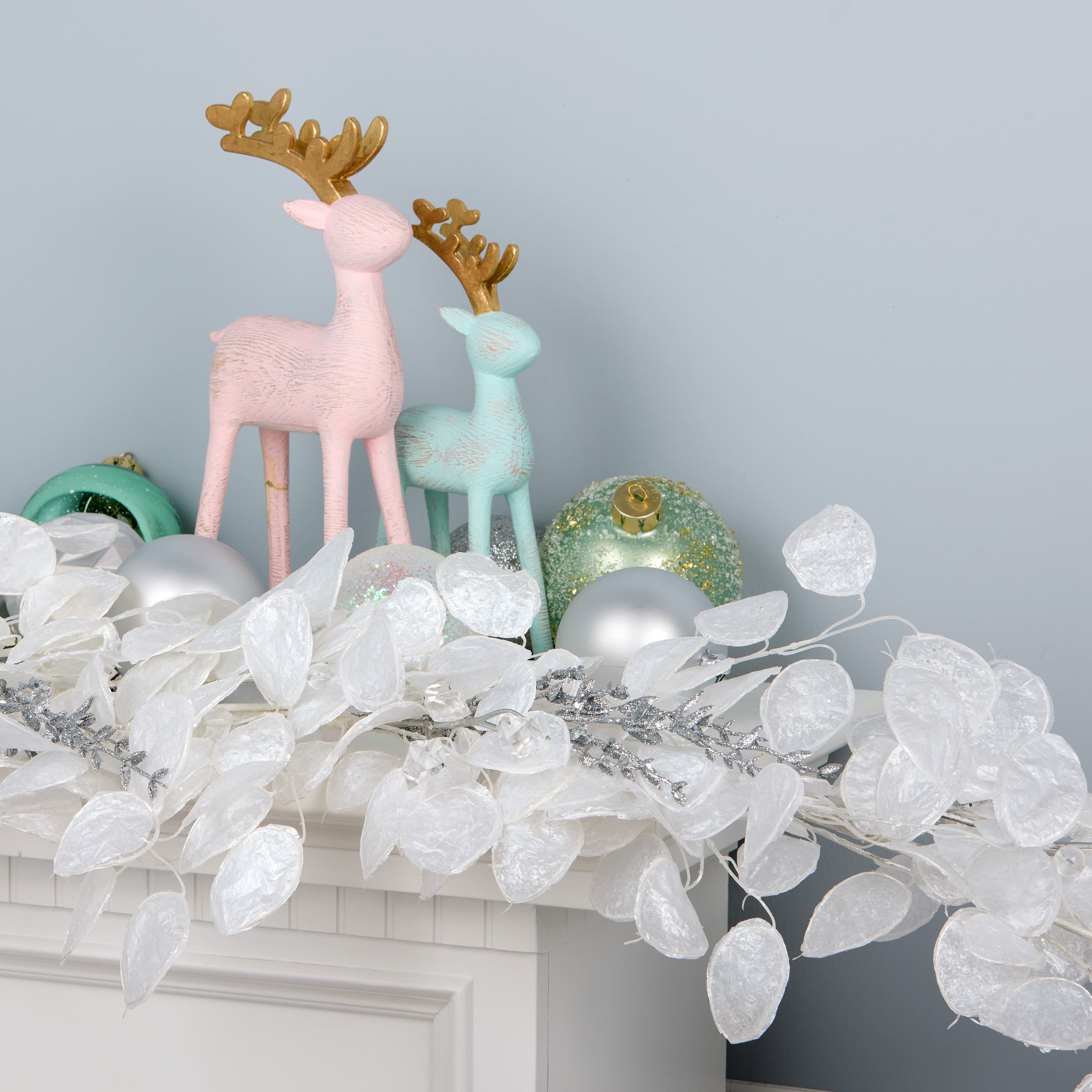 4ft. Winter Frost White Garland