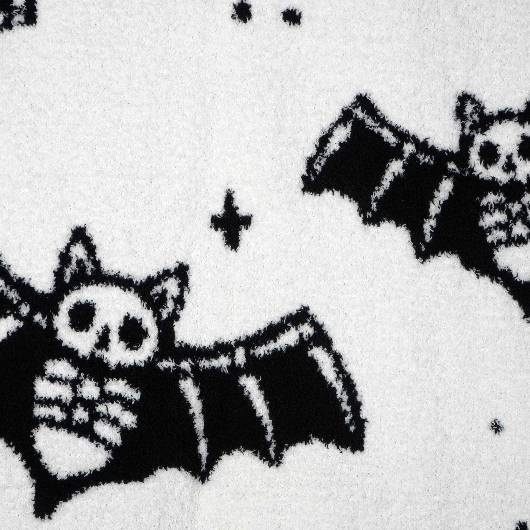 60&#x22; Black &#x26; White Bat Throw Blanket by Ashland&#xAE;