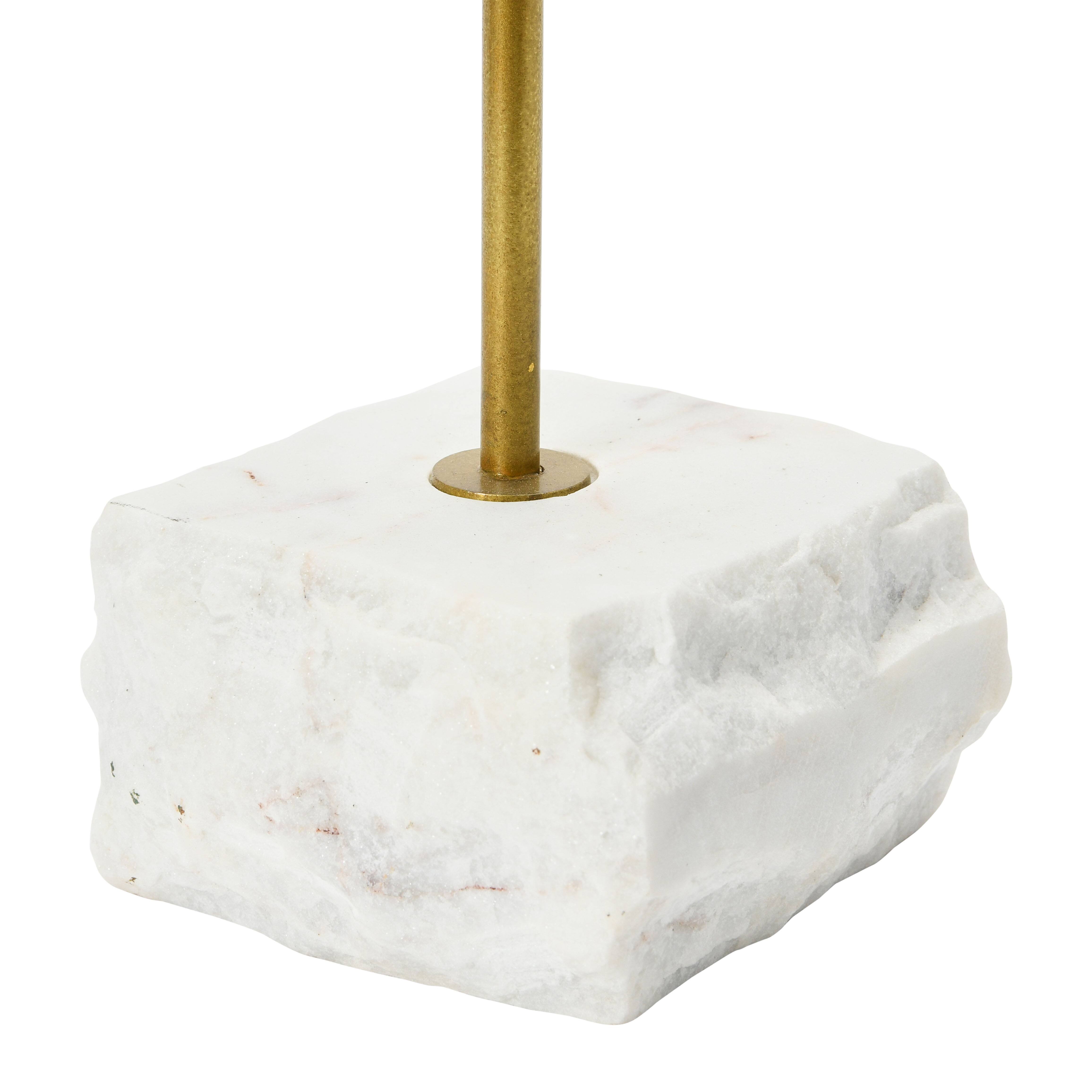 18&#x22; White Decorative Agate Accent on Metal &#x26; Marble Stand