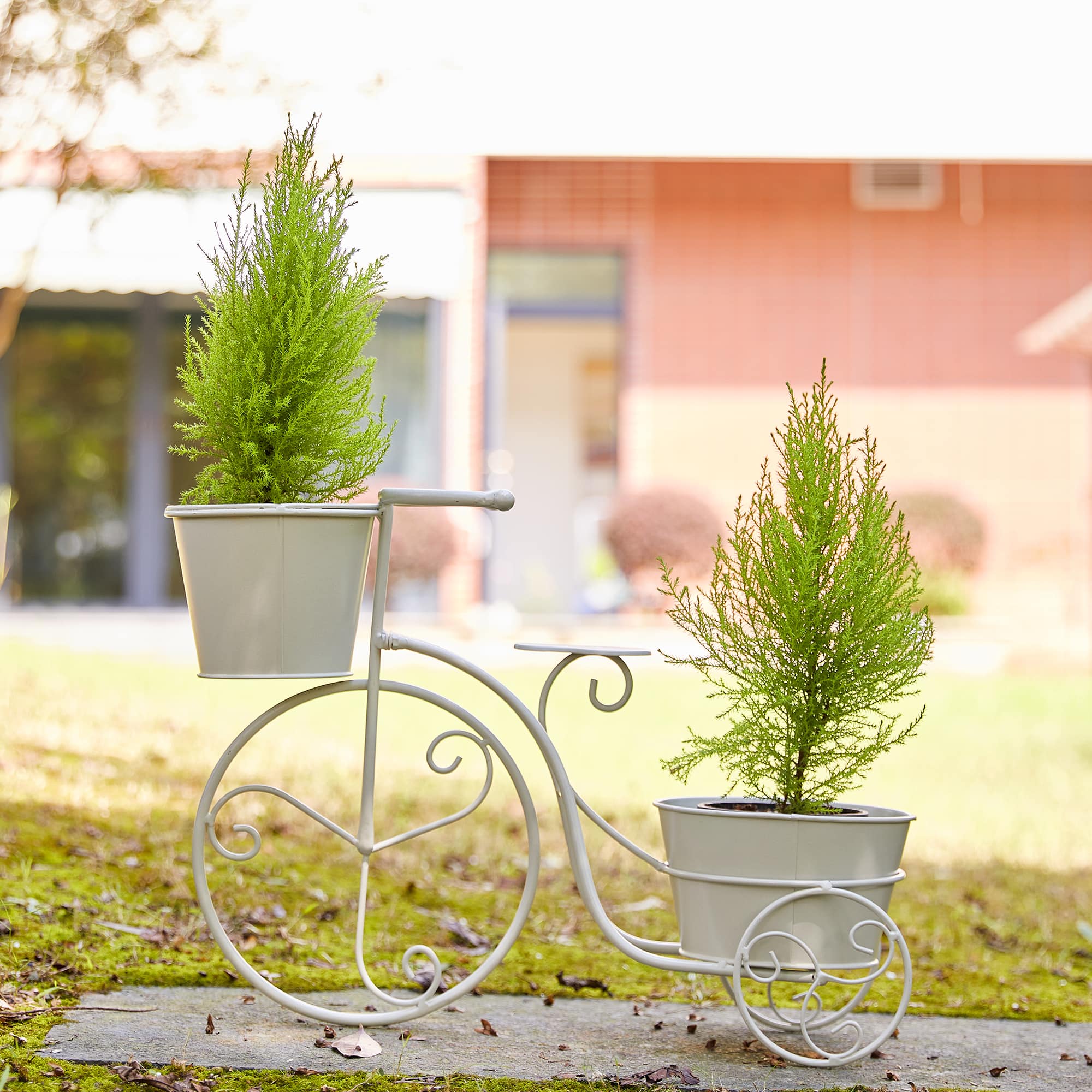 Glitzhome® 21.5'' White Metal Bicycle Plant Stand