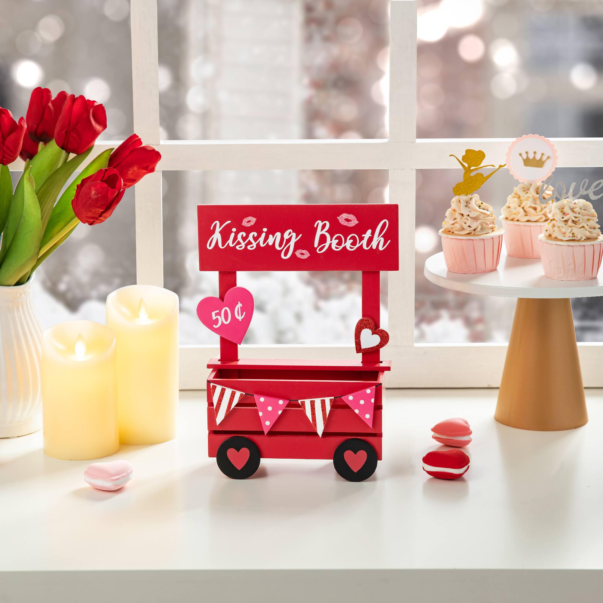 Glitzhome® 10" Valentine's Wooden Kissing Booth Table Décor