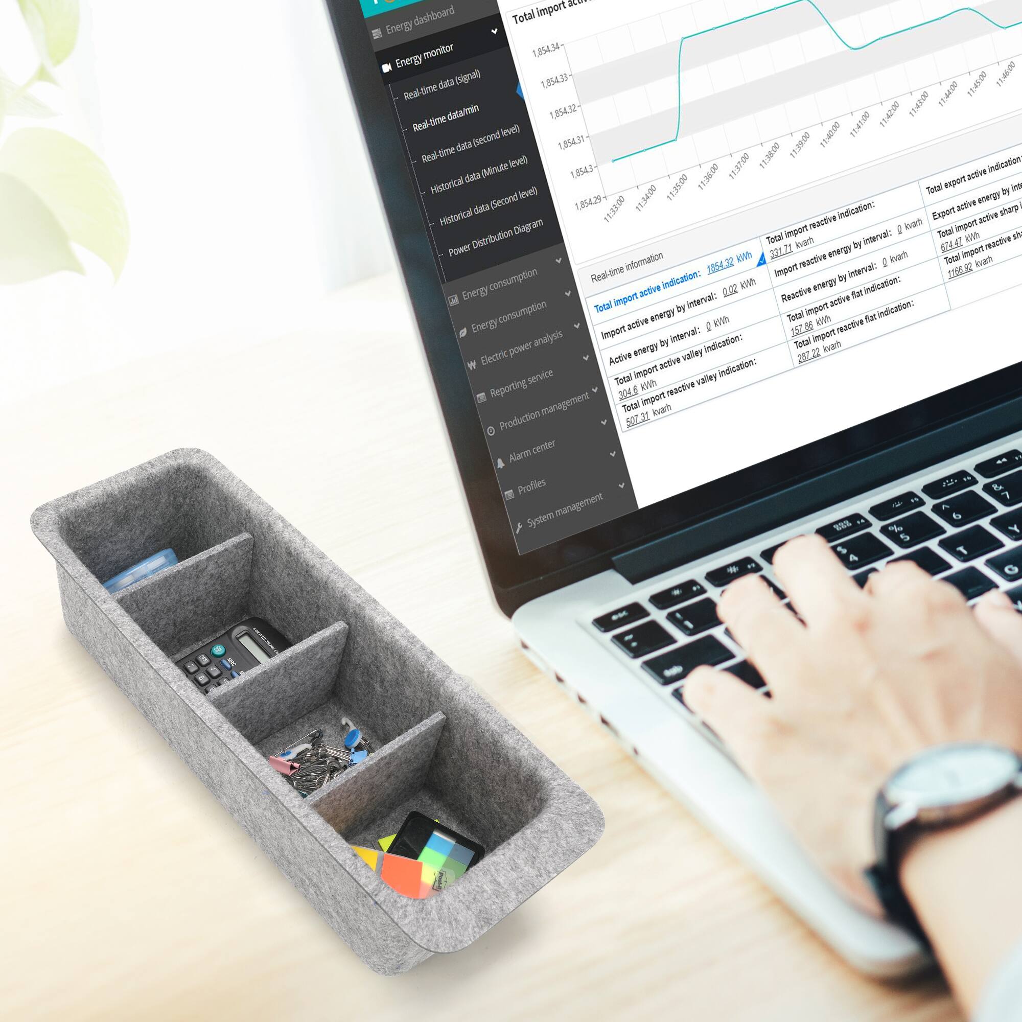 Welaxy Felt Adjustable 4 Slot Drawer Organizer Bin